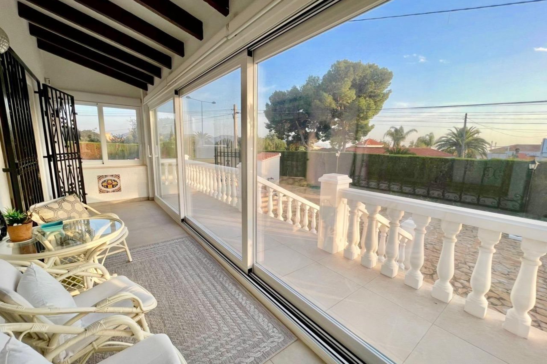 Revente - Villa -
Benidorm - Urbanizaciones