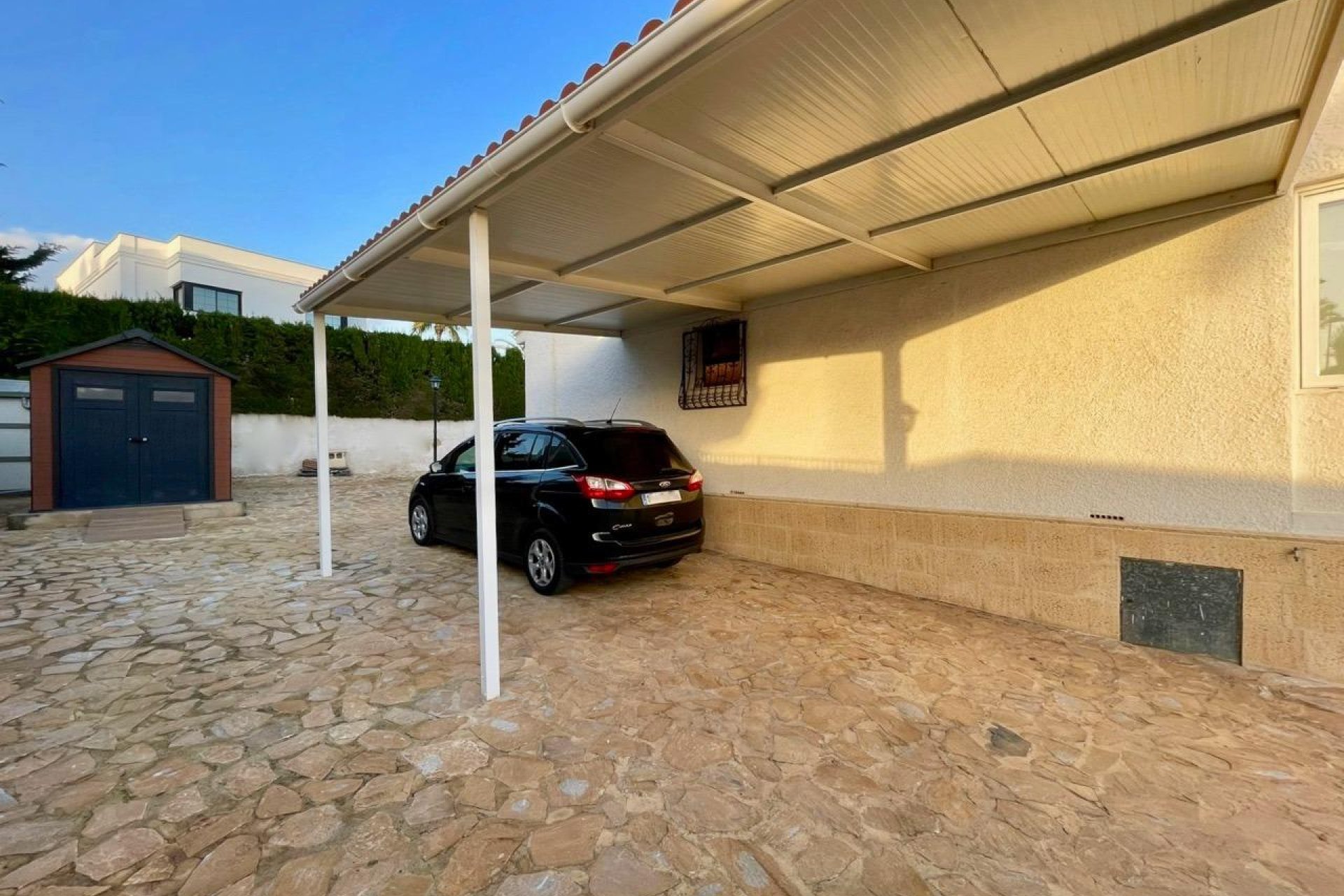 Revente - Villa -
Benidorm - Urbanizaciones