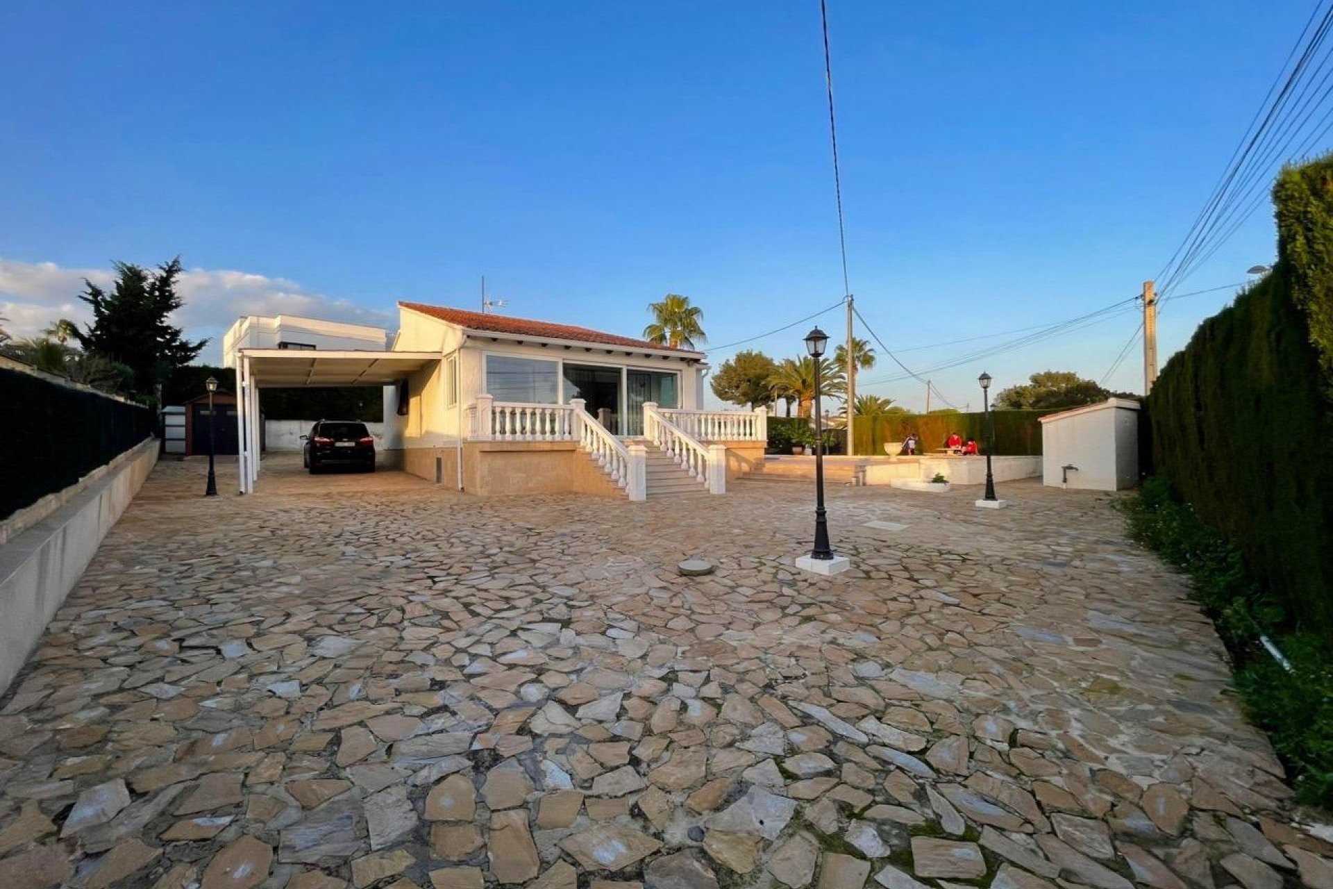 Revente - Villa -
Benidorm - Urbanizaciones