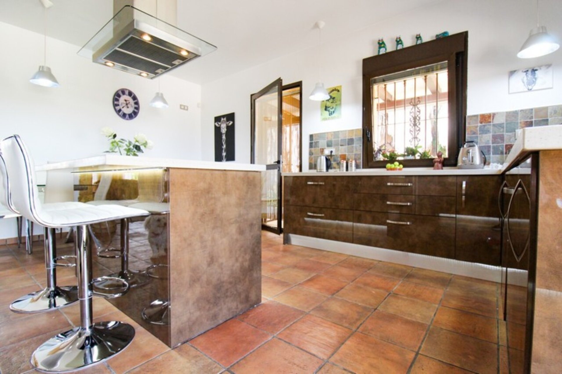 Revente - Villa -
Bigastro - Inland