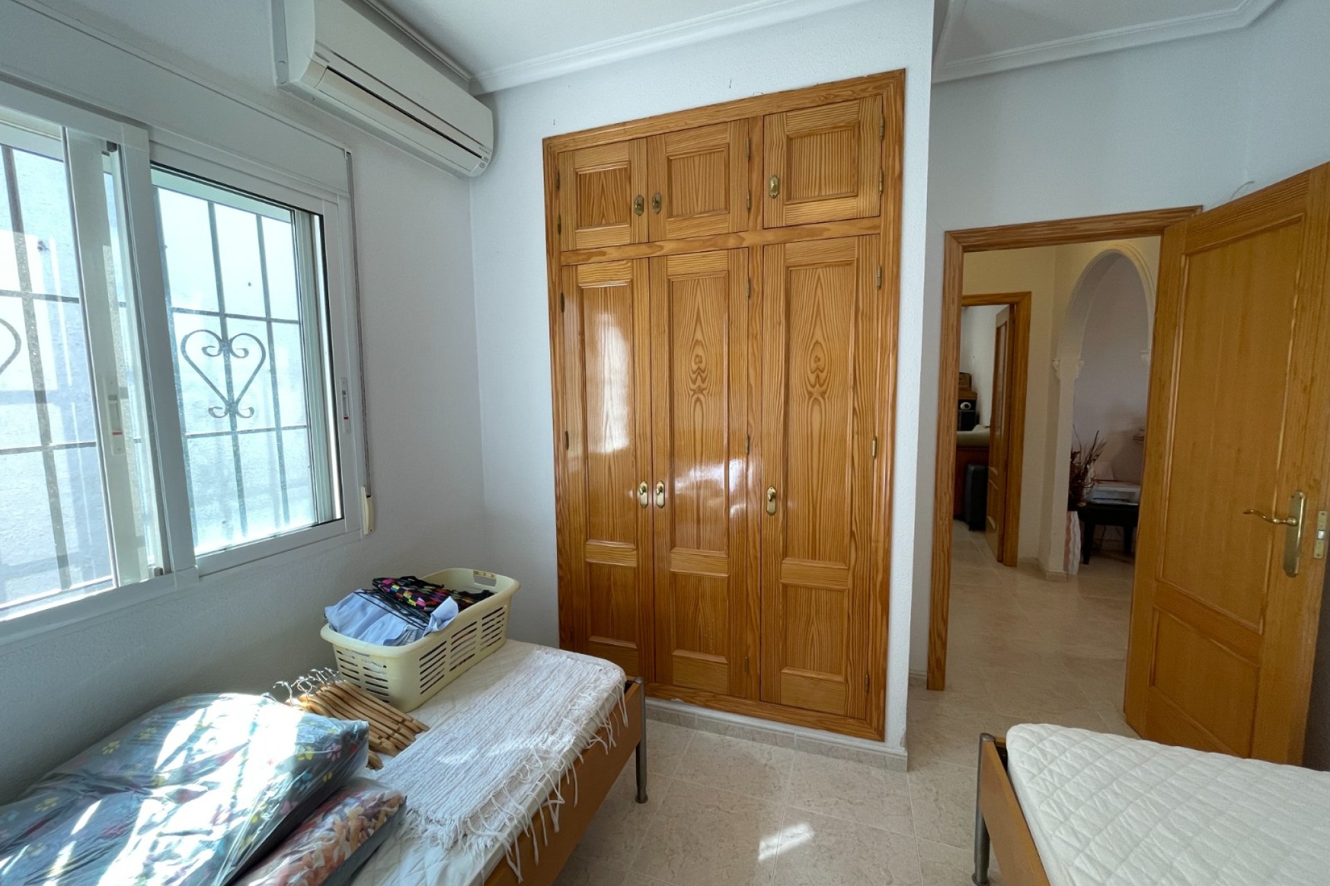 Revente - Villa -
Bigastro - Inland