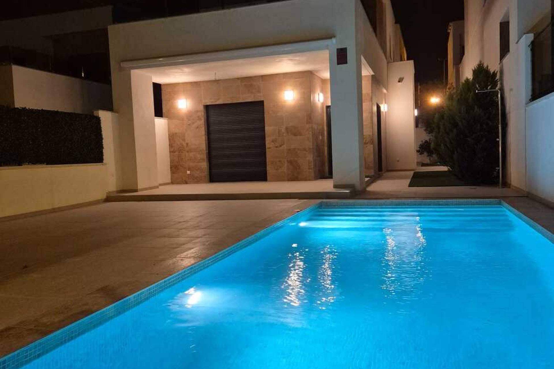 Revente - Villa -
Bigastro - Inland