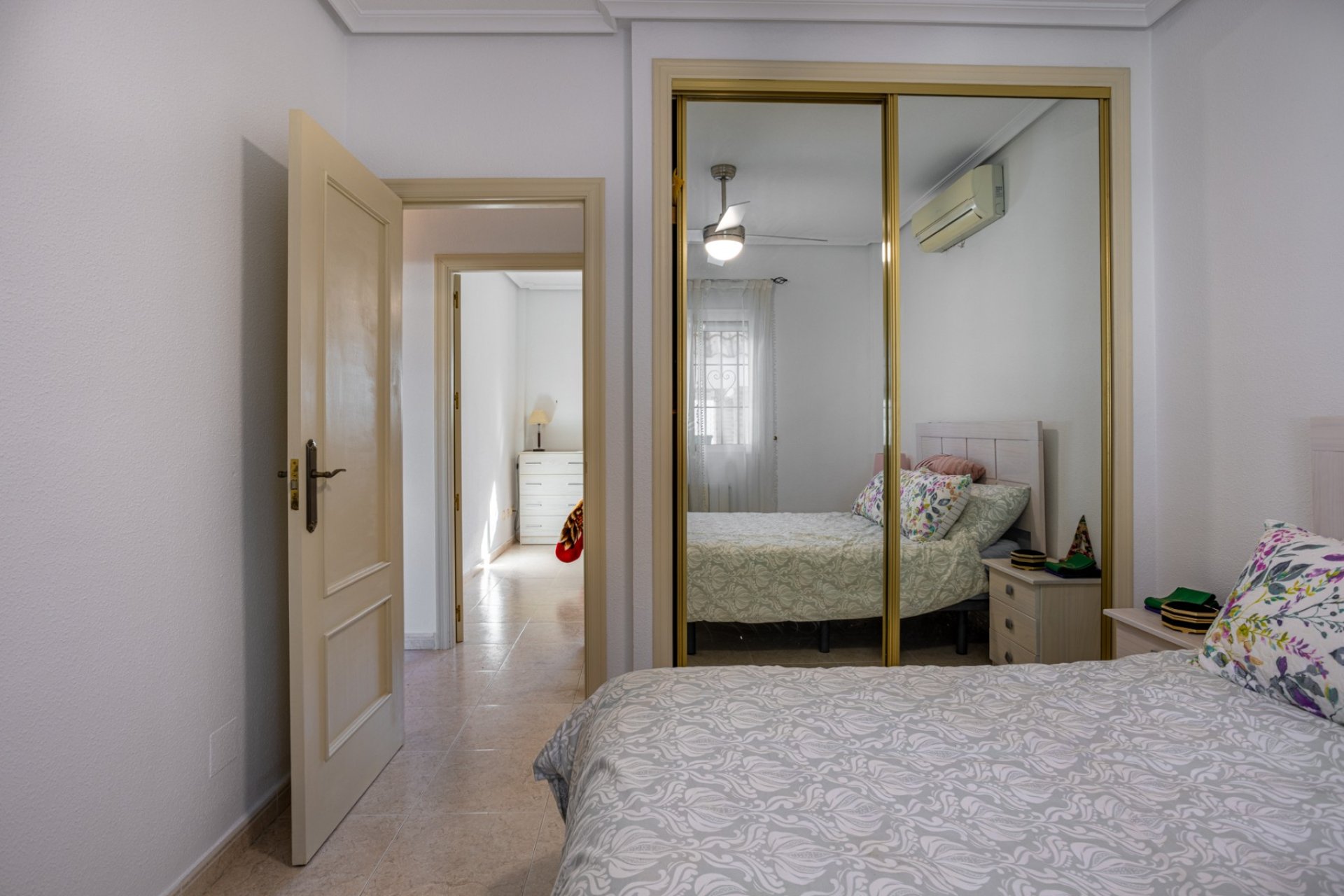 Revente - Villa -
Bigastro - Inland