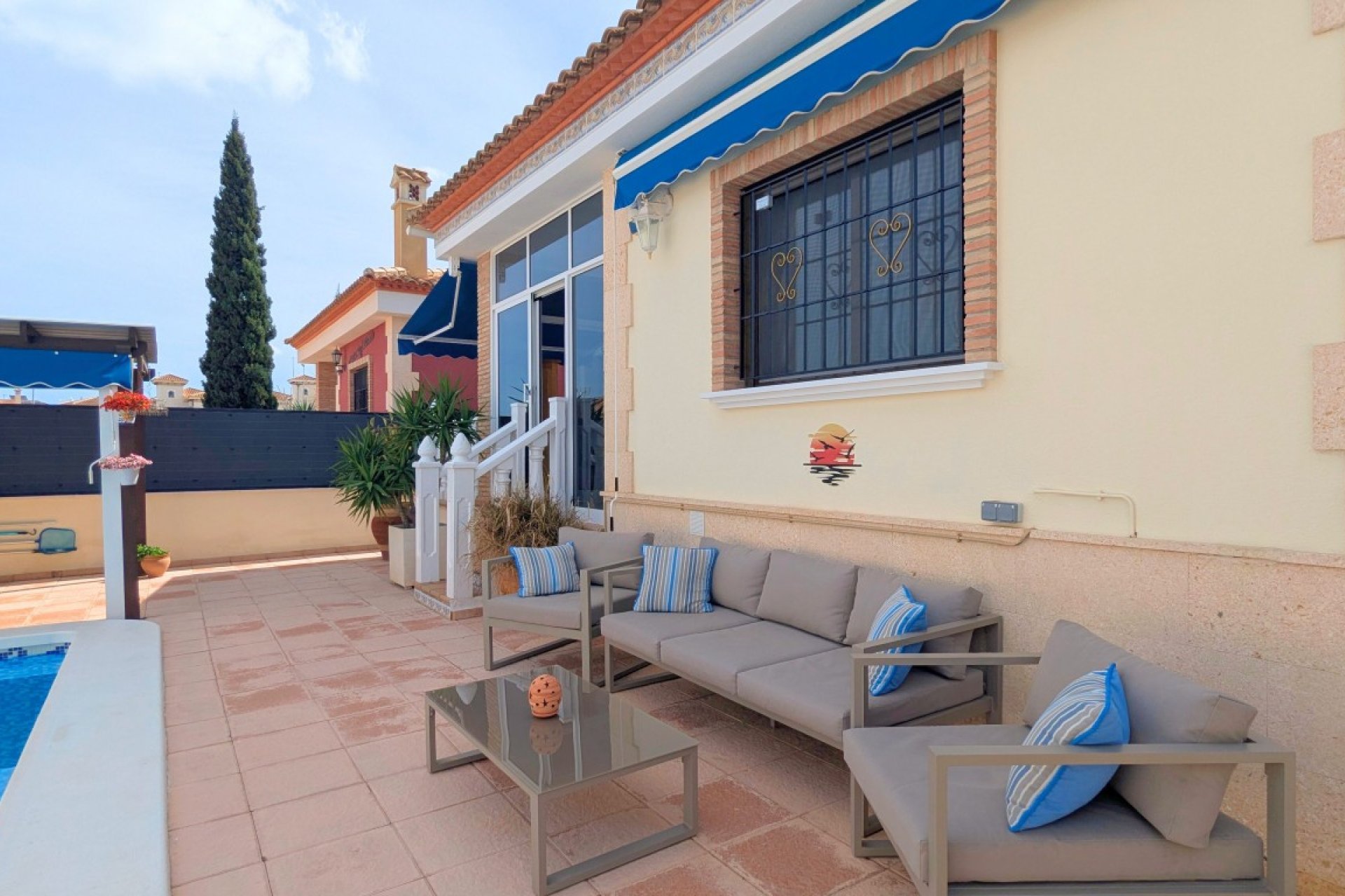 Revente - Villa -
Bigastro - Inland