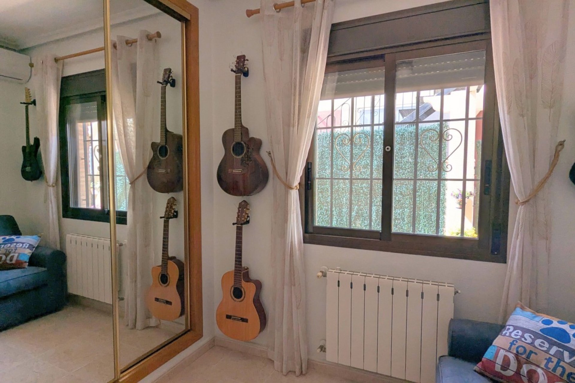Revente - Villa -
Bigastro - Inland
