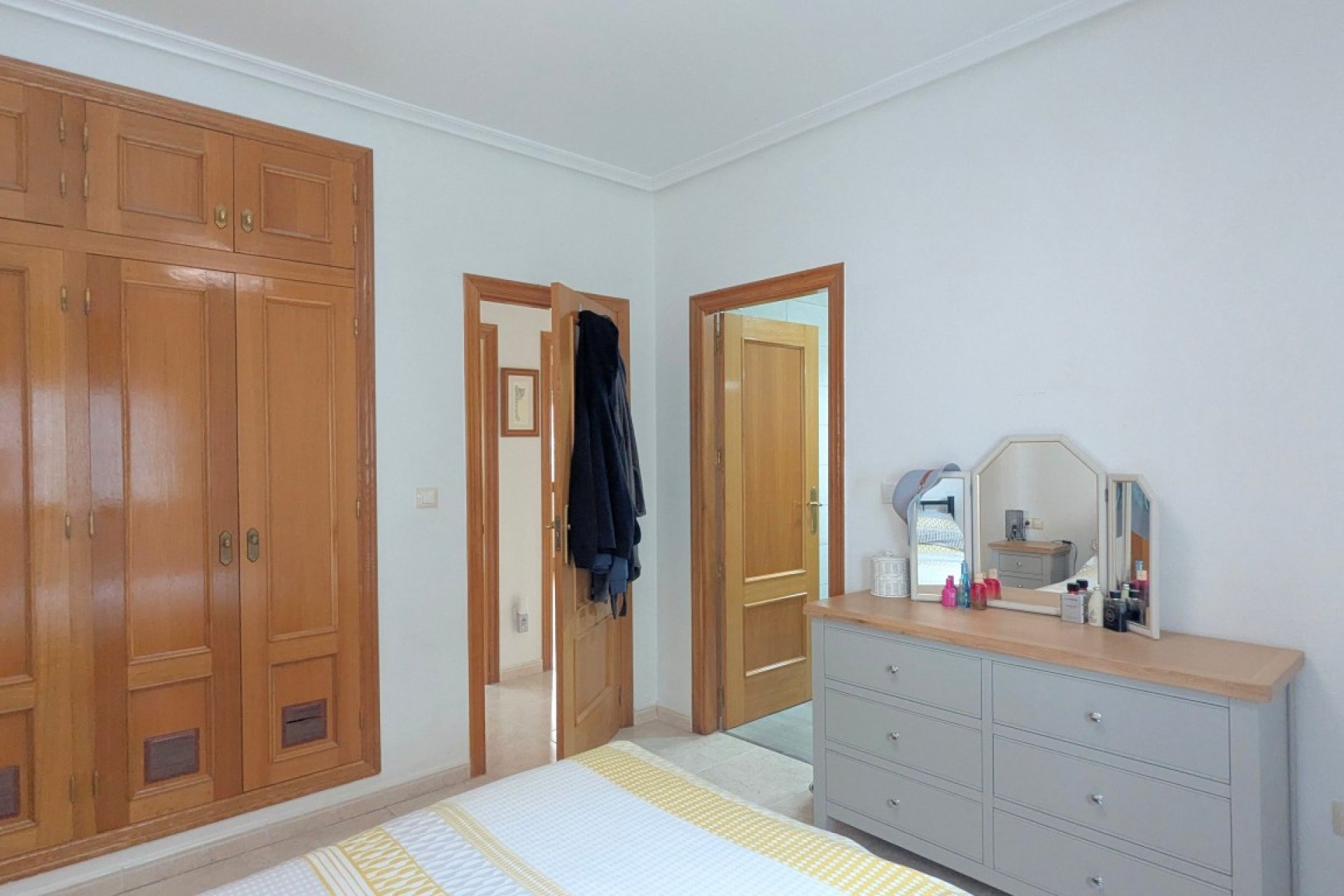 Revente - Villa -
Bigastro - Inland