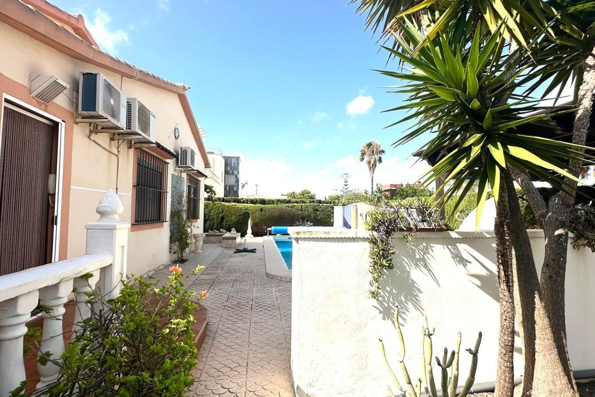 Revente - Villa -
Cabo Roig - Costa Blanca