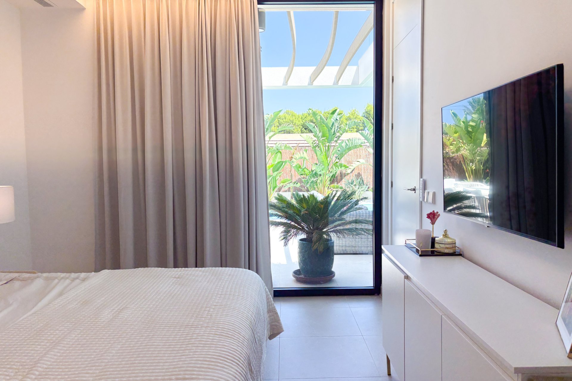 Revente - Villa -
Cabo Roig - Costa Blanca