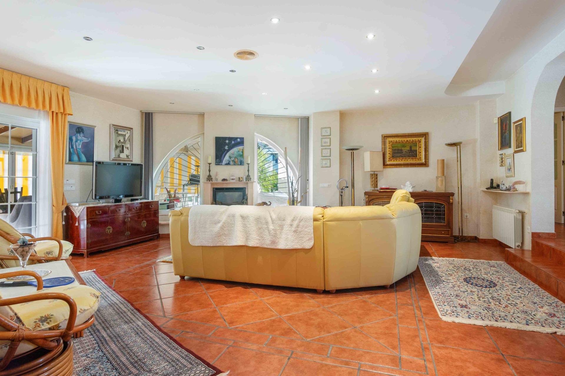 Revente - Villa -
Cabo Roig - Muy Cerca De La Playa