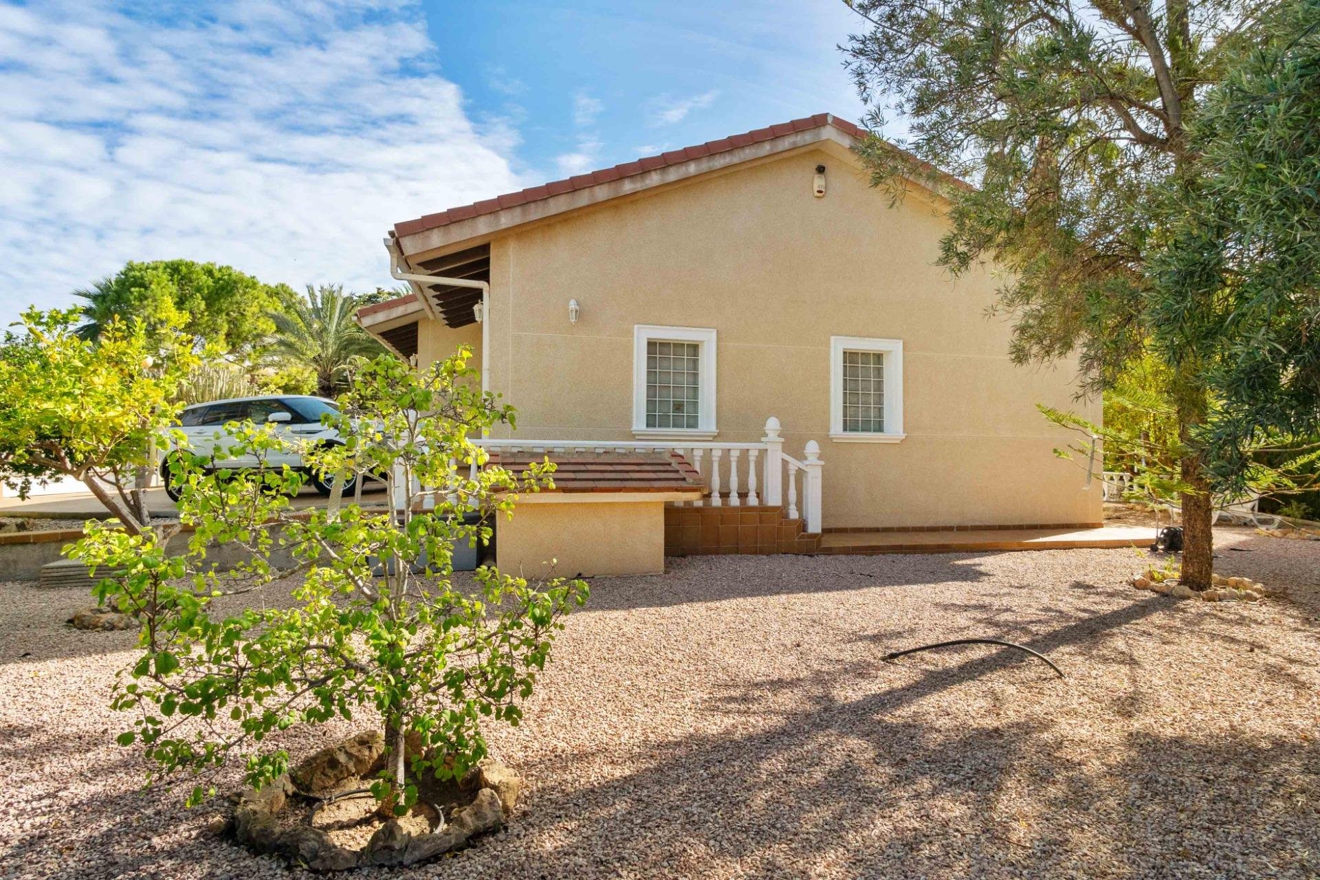 Revente - Villa -
Cabo Roig - Muy Cerca De La Playa