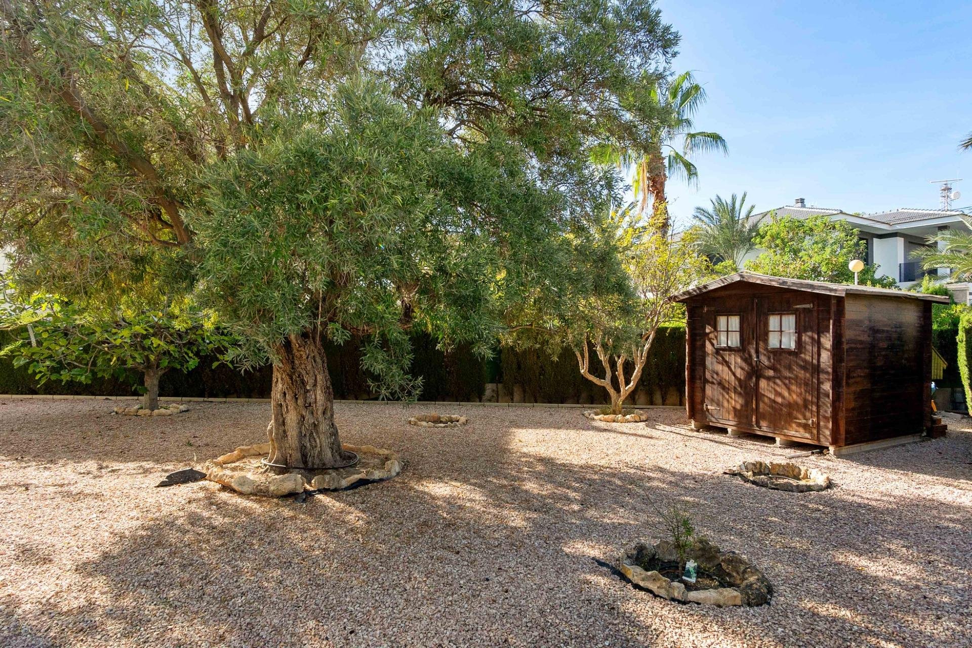 Revente - Villa -
Cabo Roig - Muy Cerca De La Playa