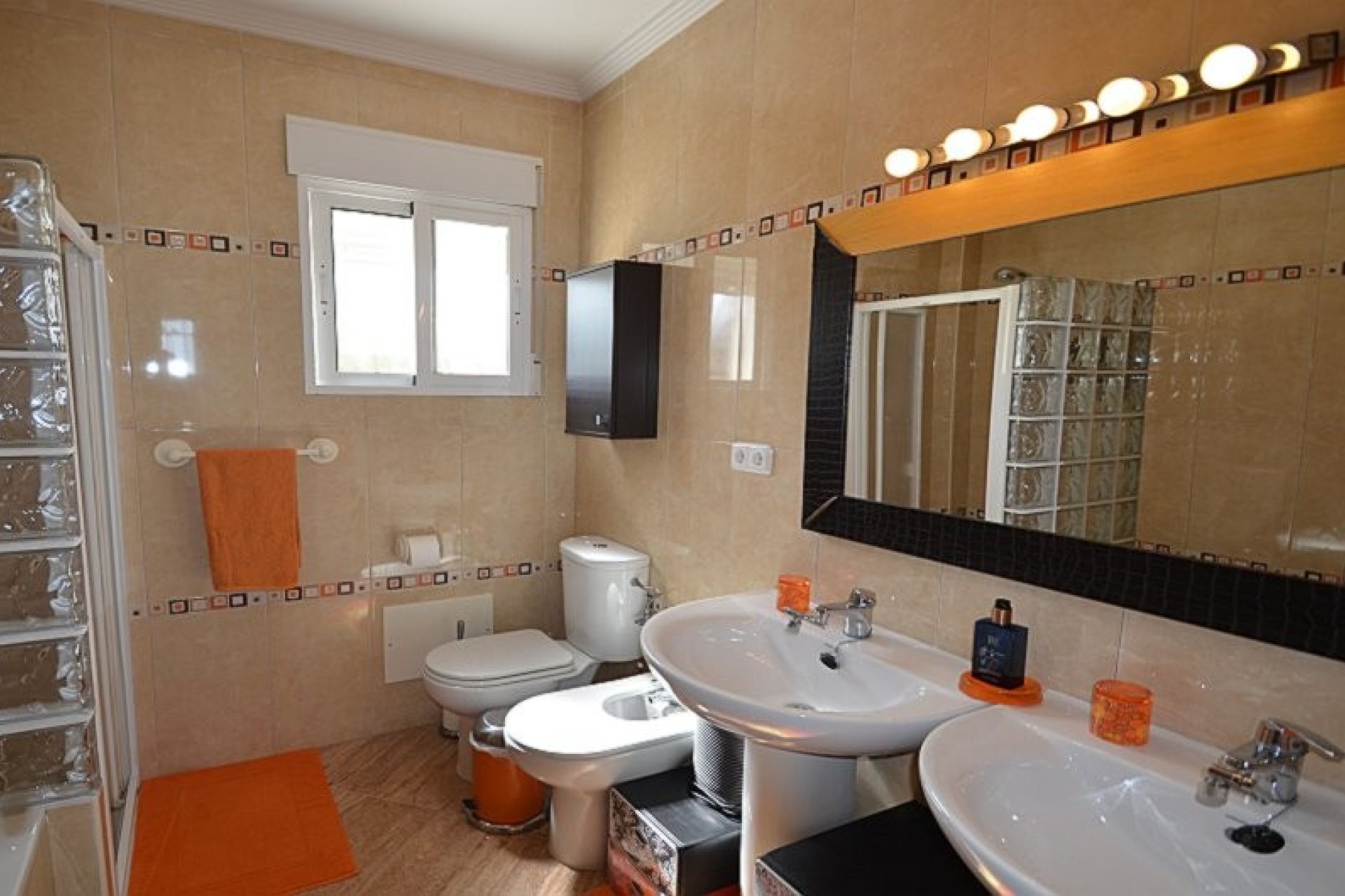 Revente - Villa -
Campos del Río - Inland