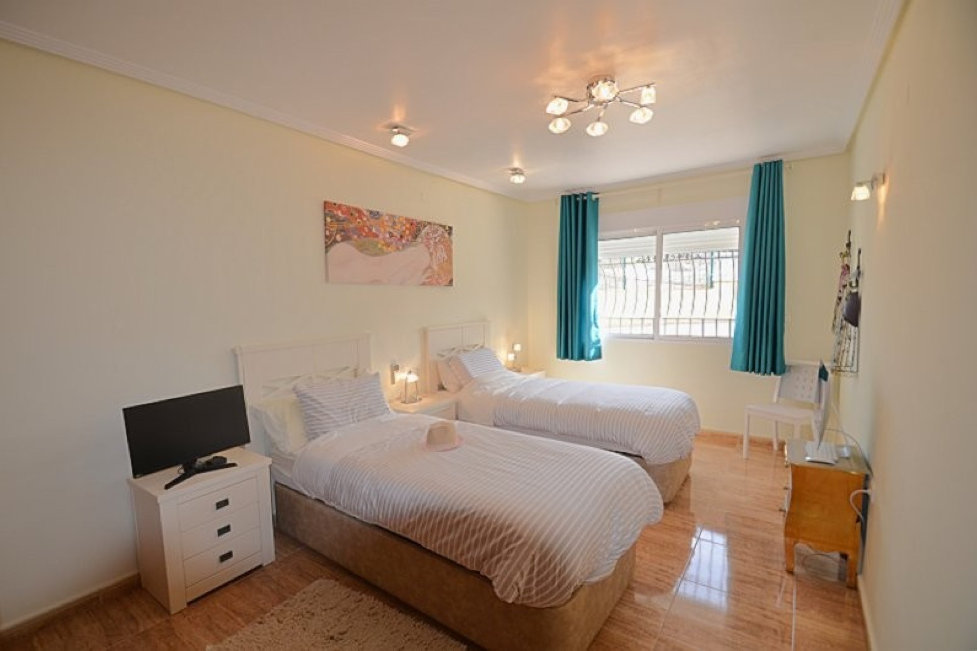 Revente - Villa -
Campos del Río - Inland