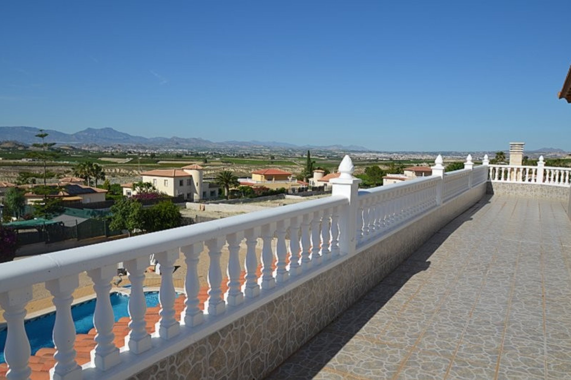 Revente - Villa -
Campos del Río - Inland