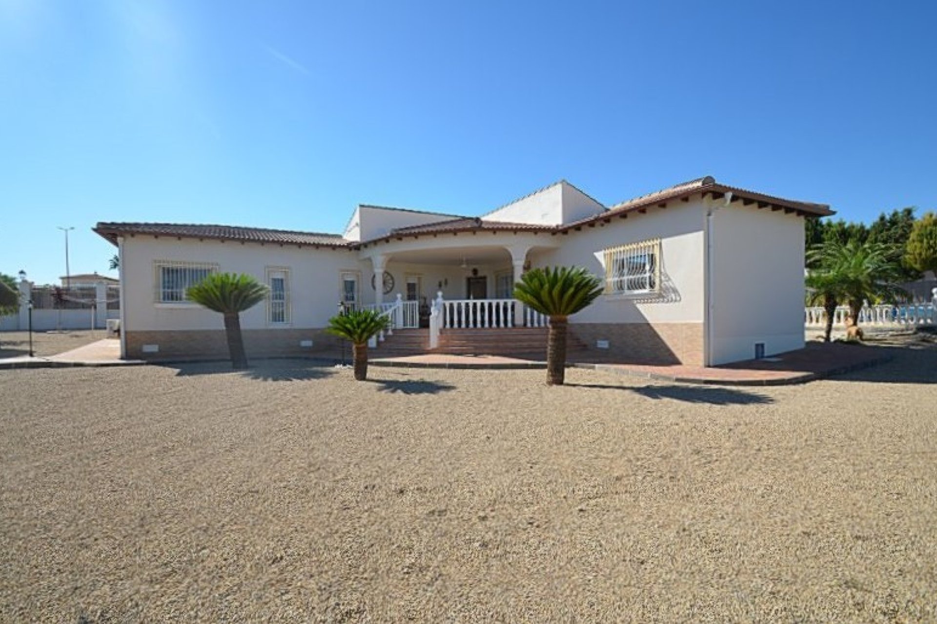 Revente - Villa -
Campos del Río - Inland