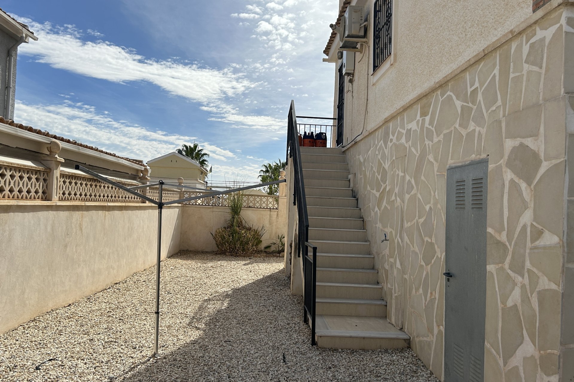 Revente - Villa -
Camposol - Inland