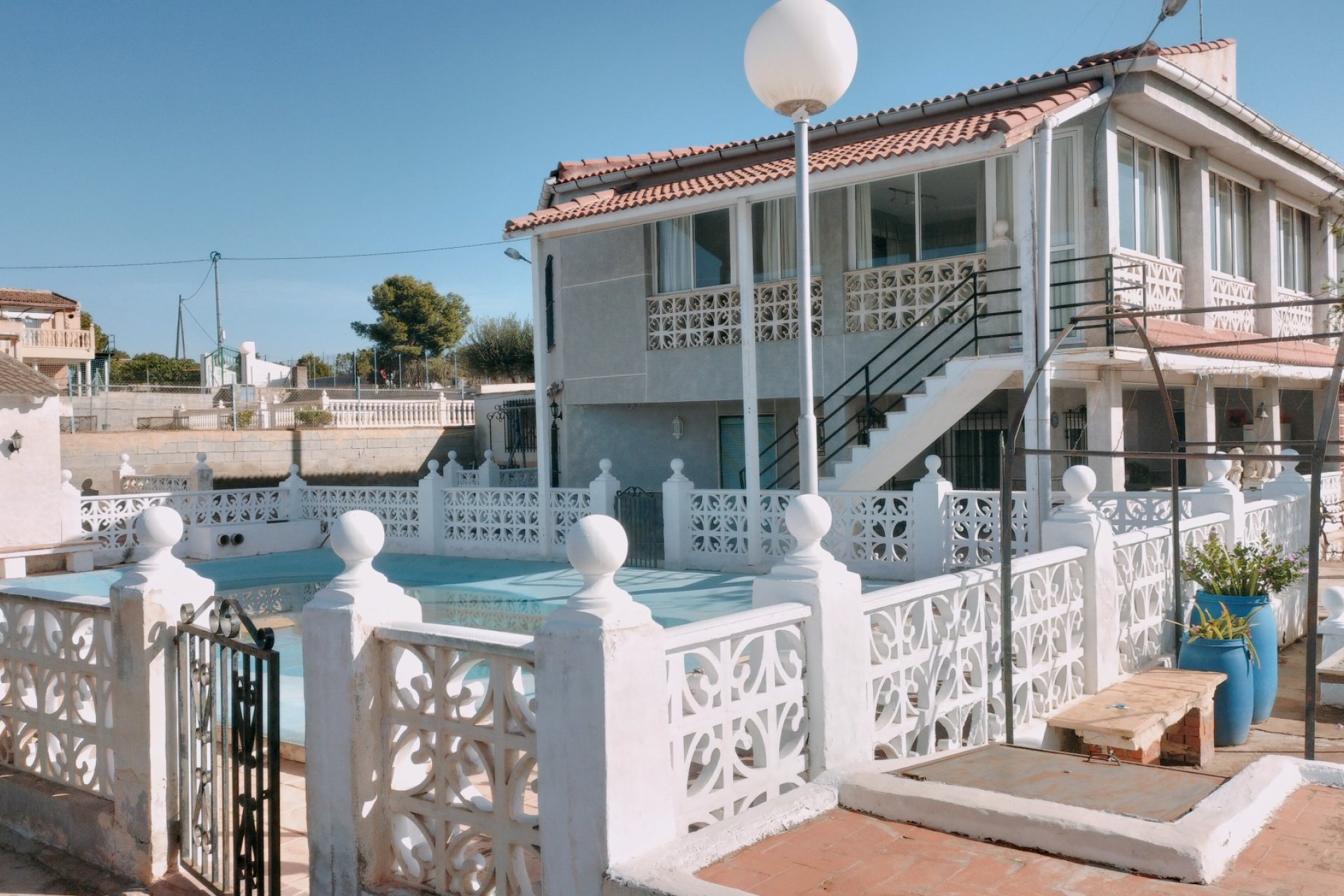 Revente - Villa -
Crevillent - Inland