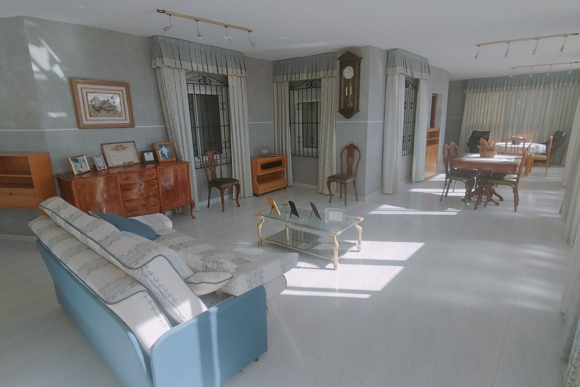Revente - Villa -
Crevillent - Inland