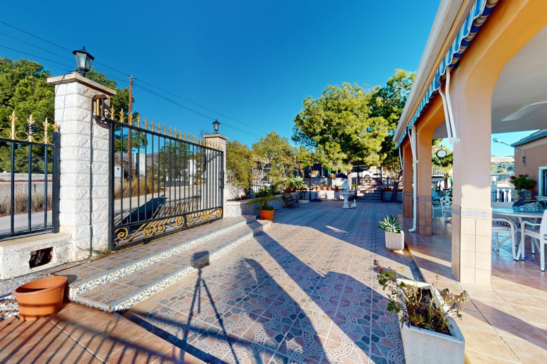 Revente - Villa -
Crevillent - Inland