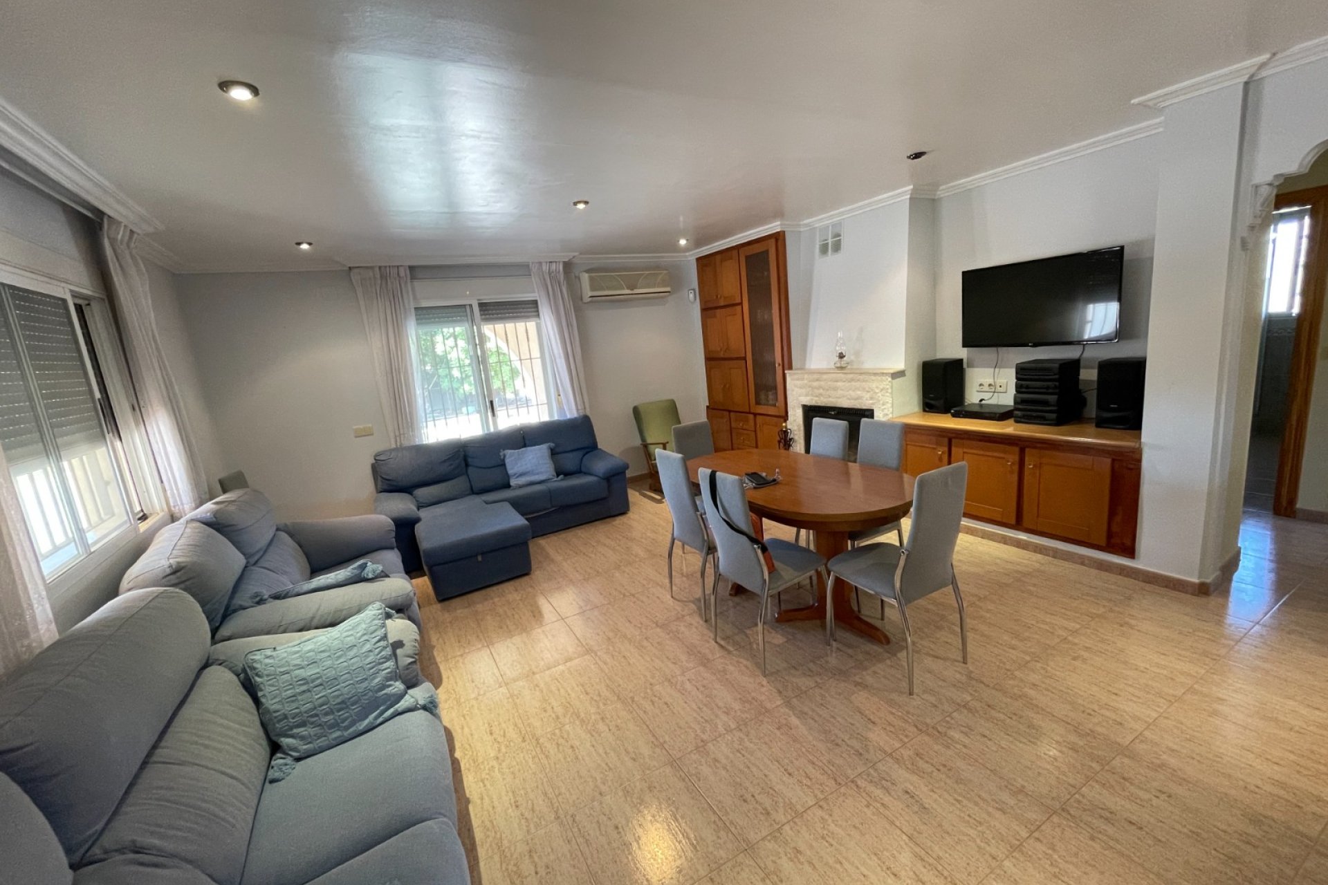 Revente - Villa -
Crevillent - Inland