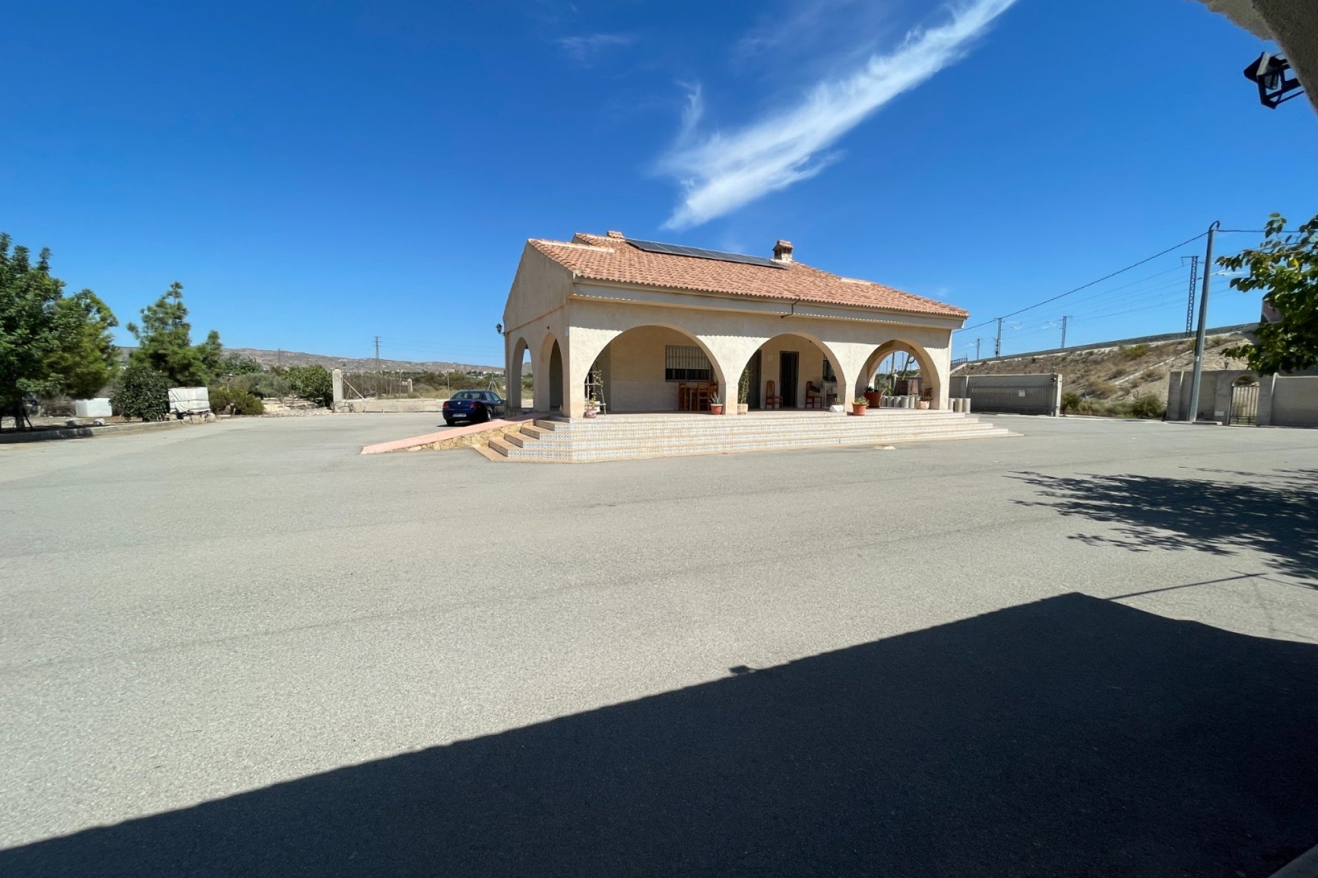 Revente - Villa -
Crevillent - Inland