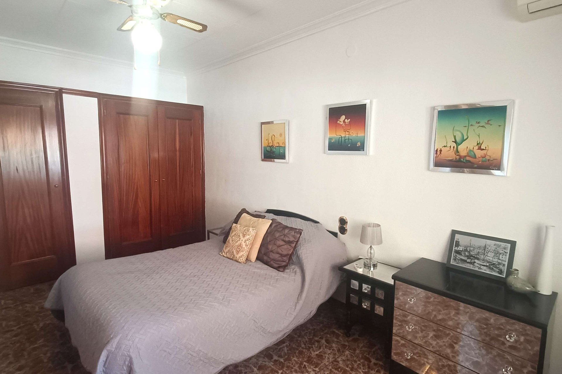 Revente - Villa -
Crevillent - Inland