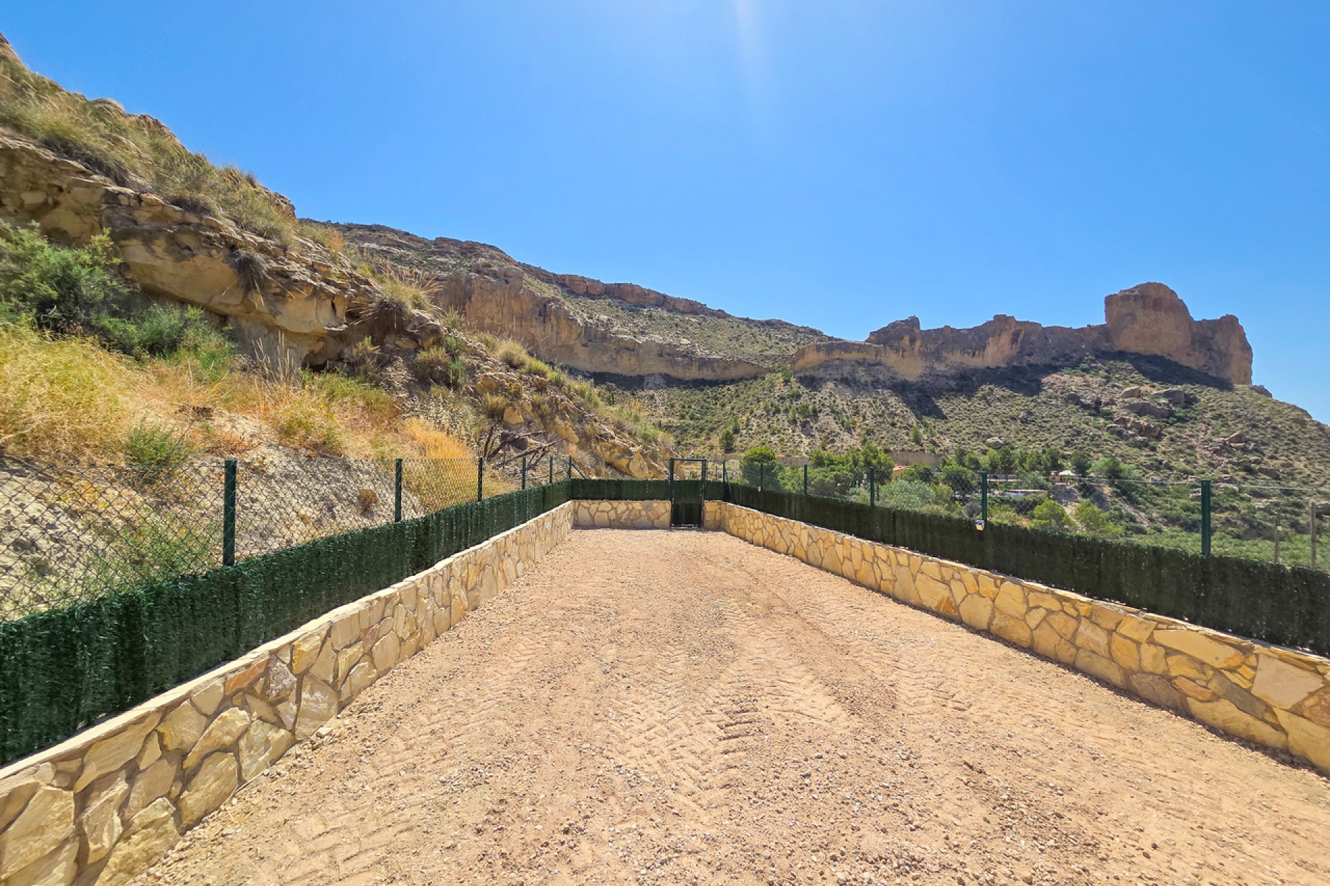 Revente - Villa -
Crevillent - Inland