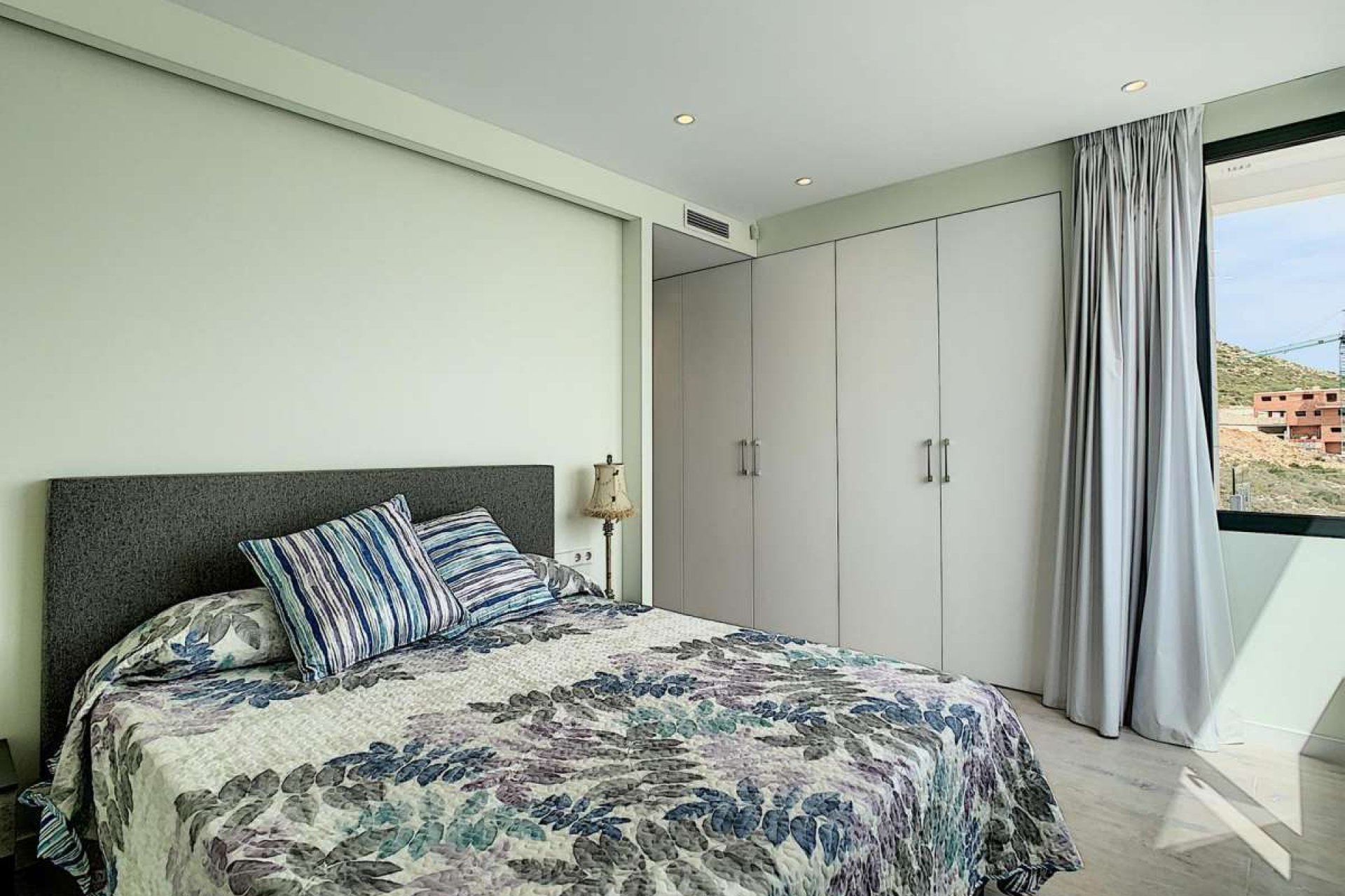 Revente - Villa -
Cumbre del Sol - Costa Blanca