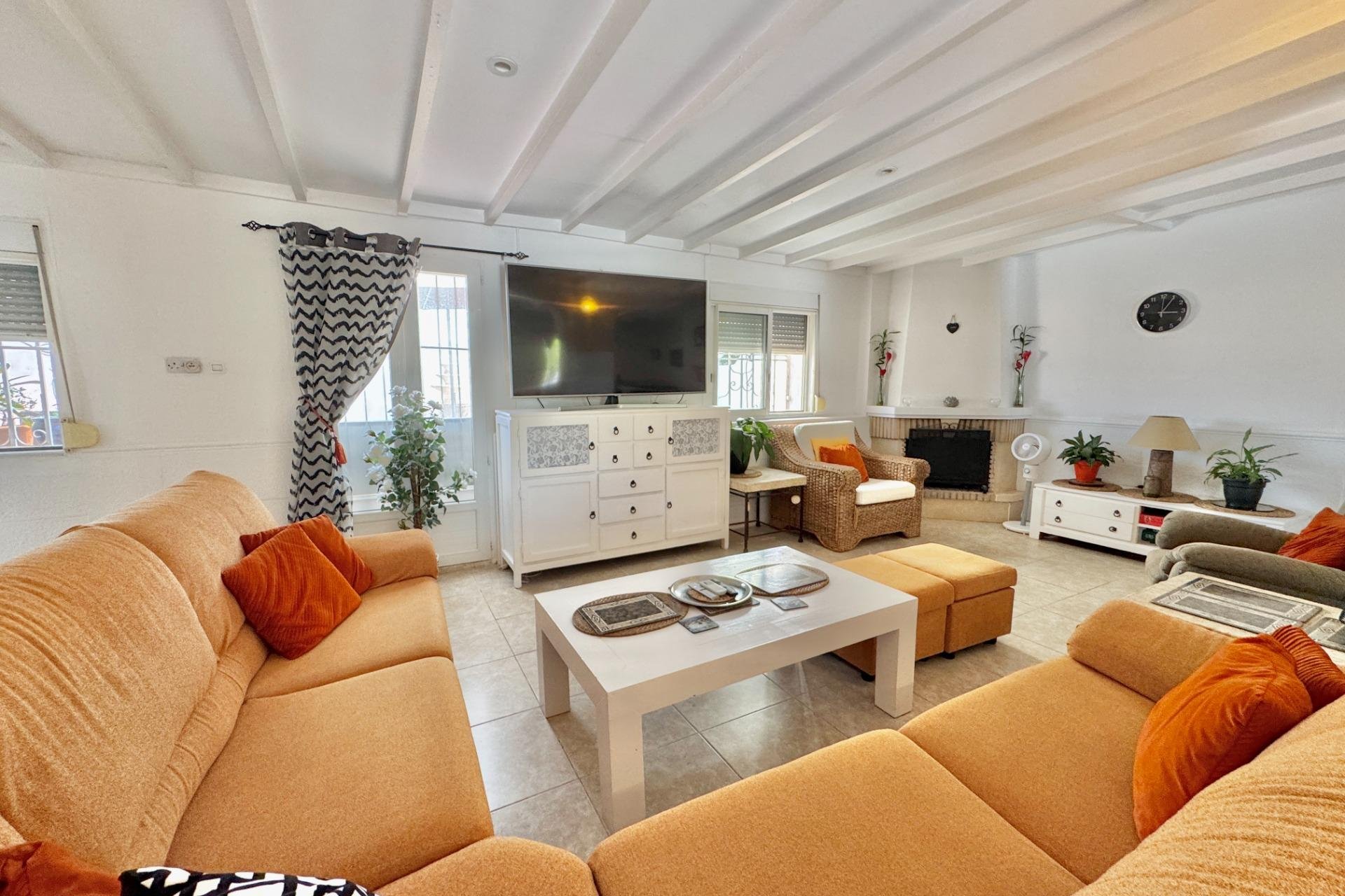 Revente - Villa -
Dolores - Comunidad Valenciana