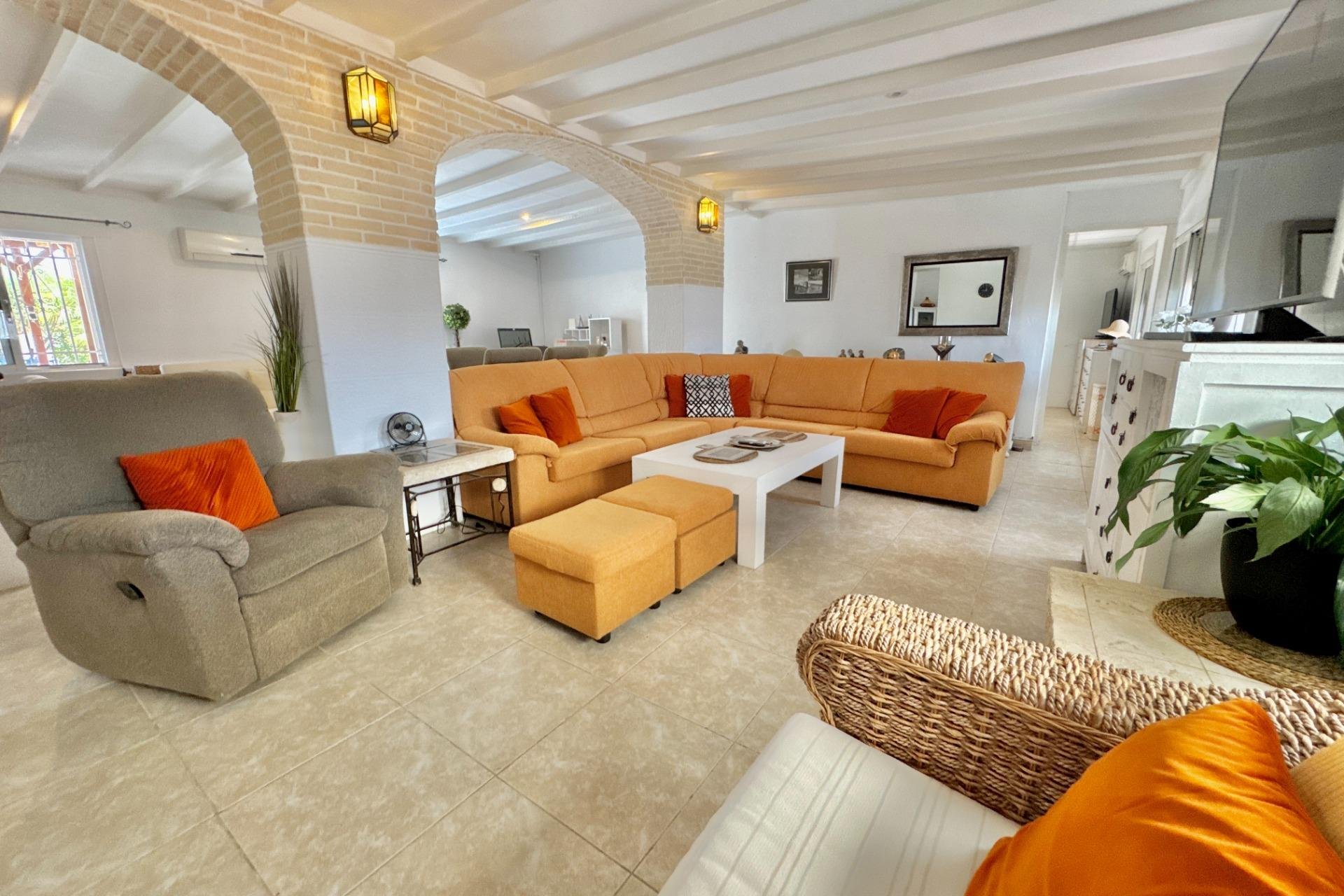 Revente - Villa -
Dolores - Comunidad Valenciana