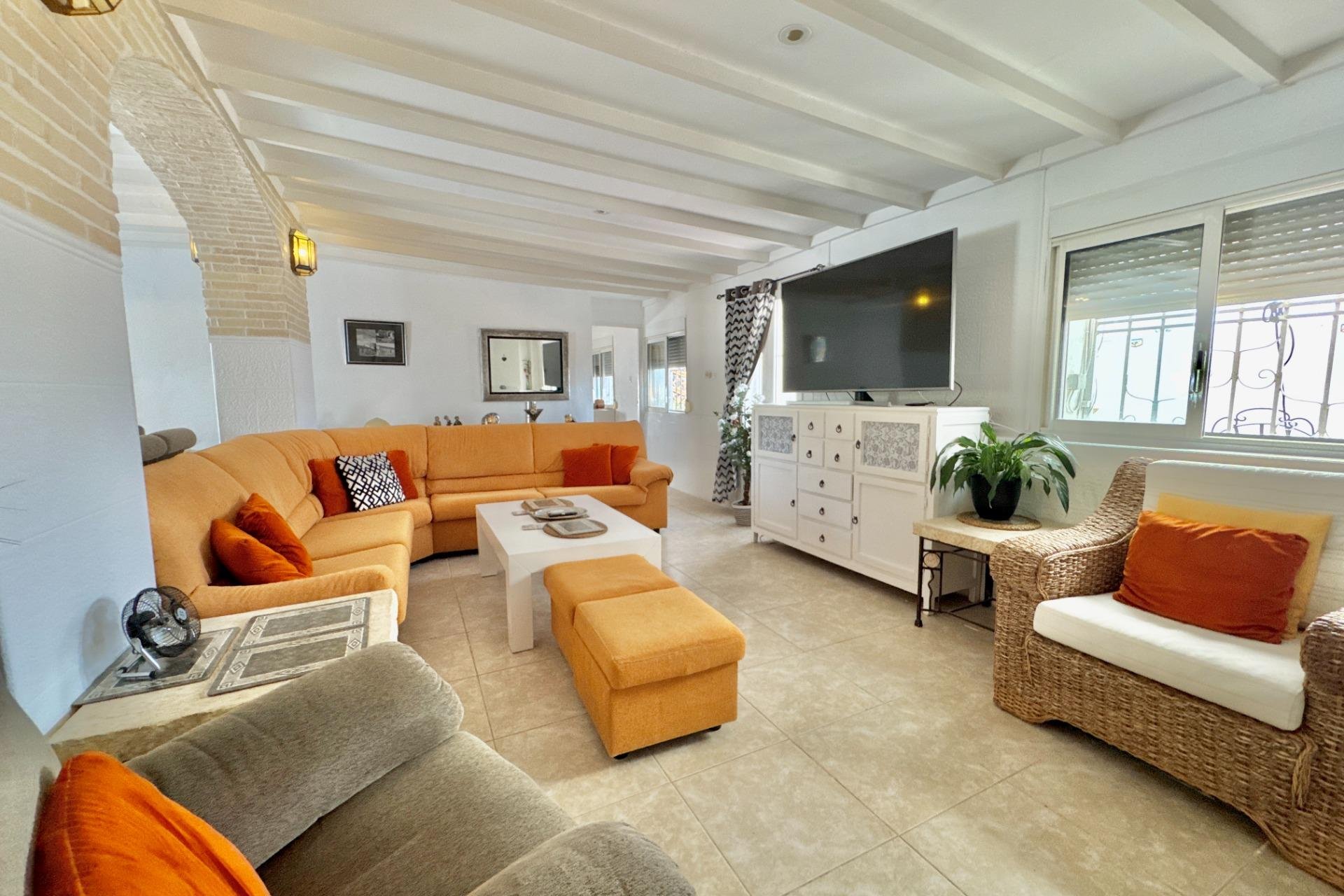 Revente - Villa -
Dolores - Comunidad Valenciana