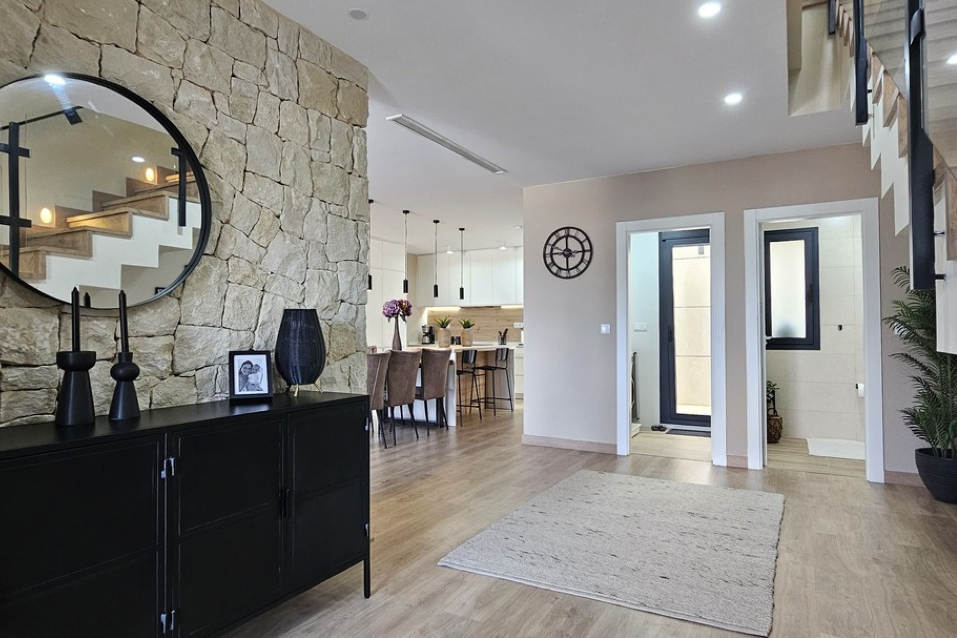 Revente - Villa -
Dolores - Sector 4