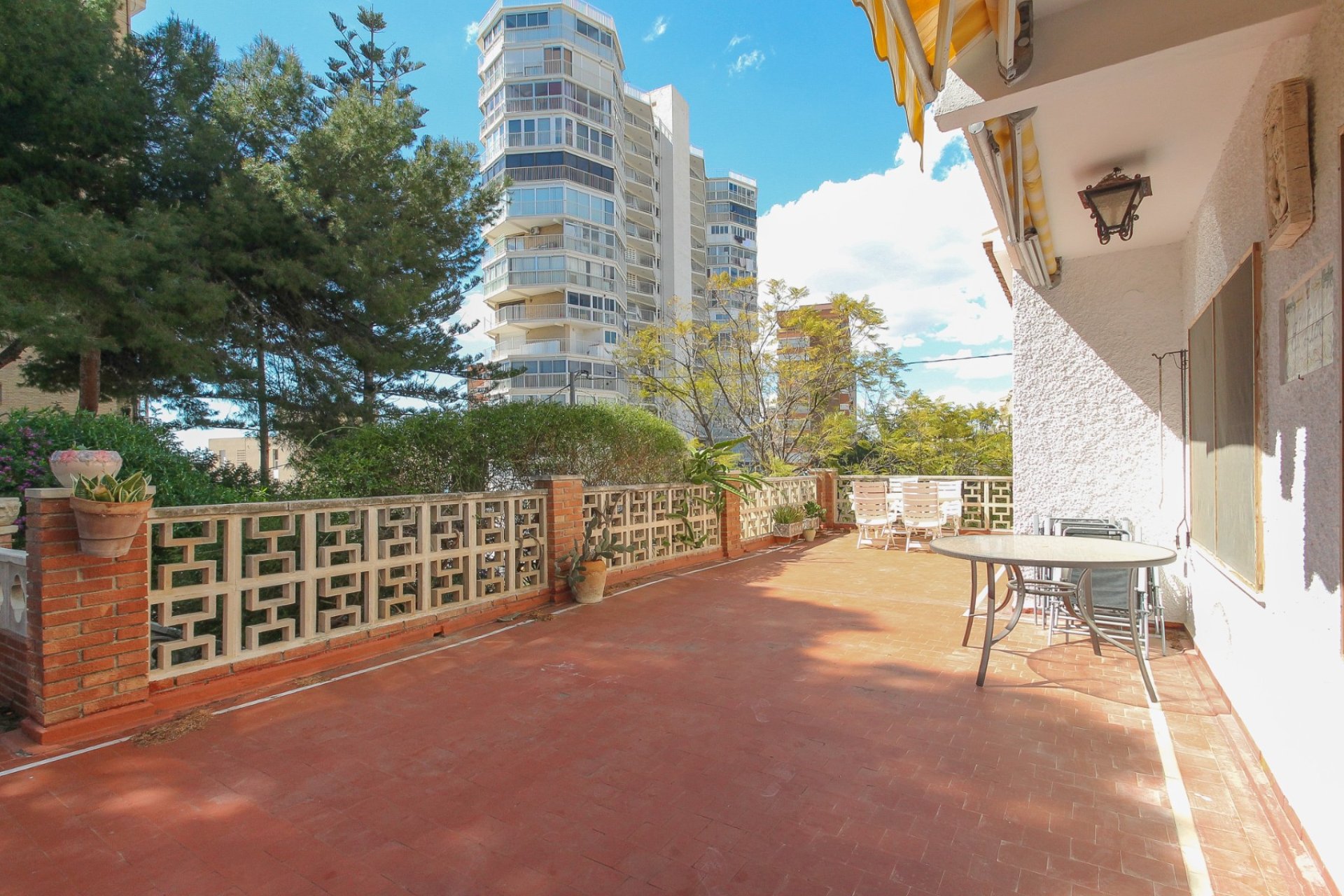 Revente - Villa -
El Campello - Costa Blanca