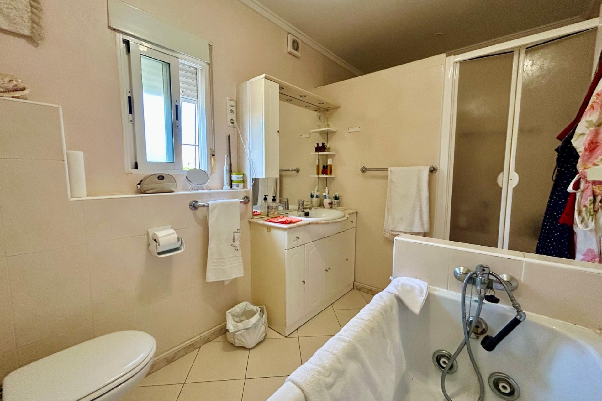 Revente - Villa -
El Chaparral - Inland