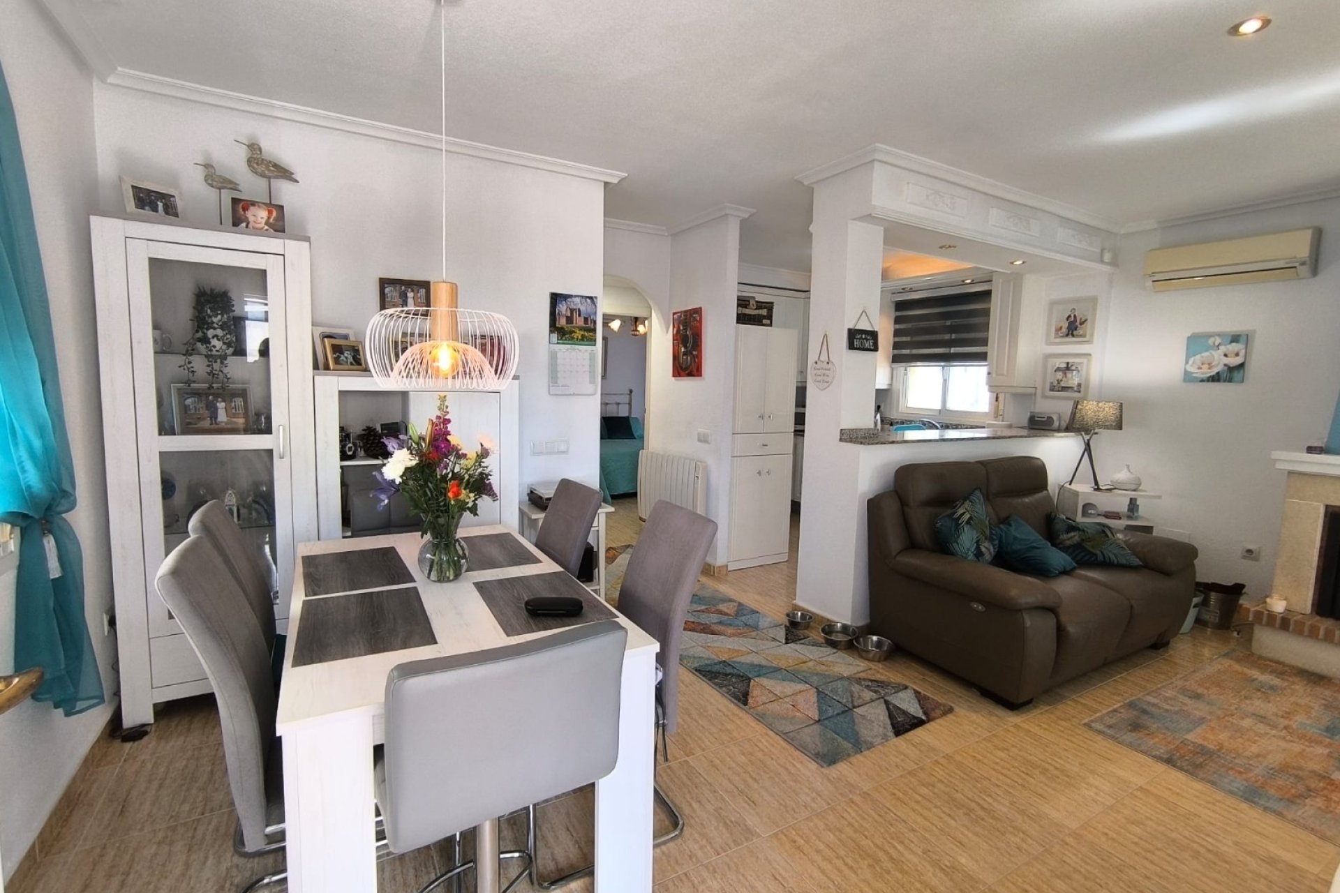 Revente - Villa -
El Raso - Costa Blanca