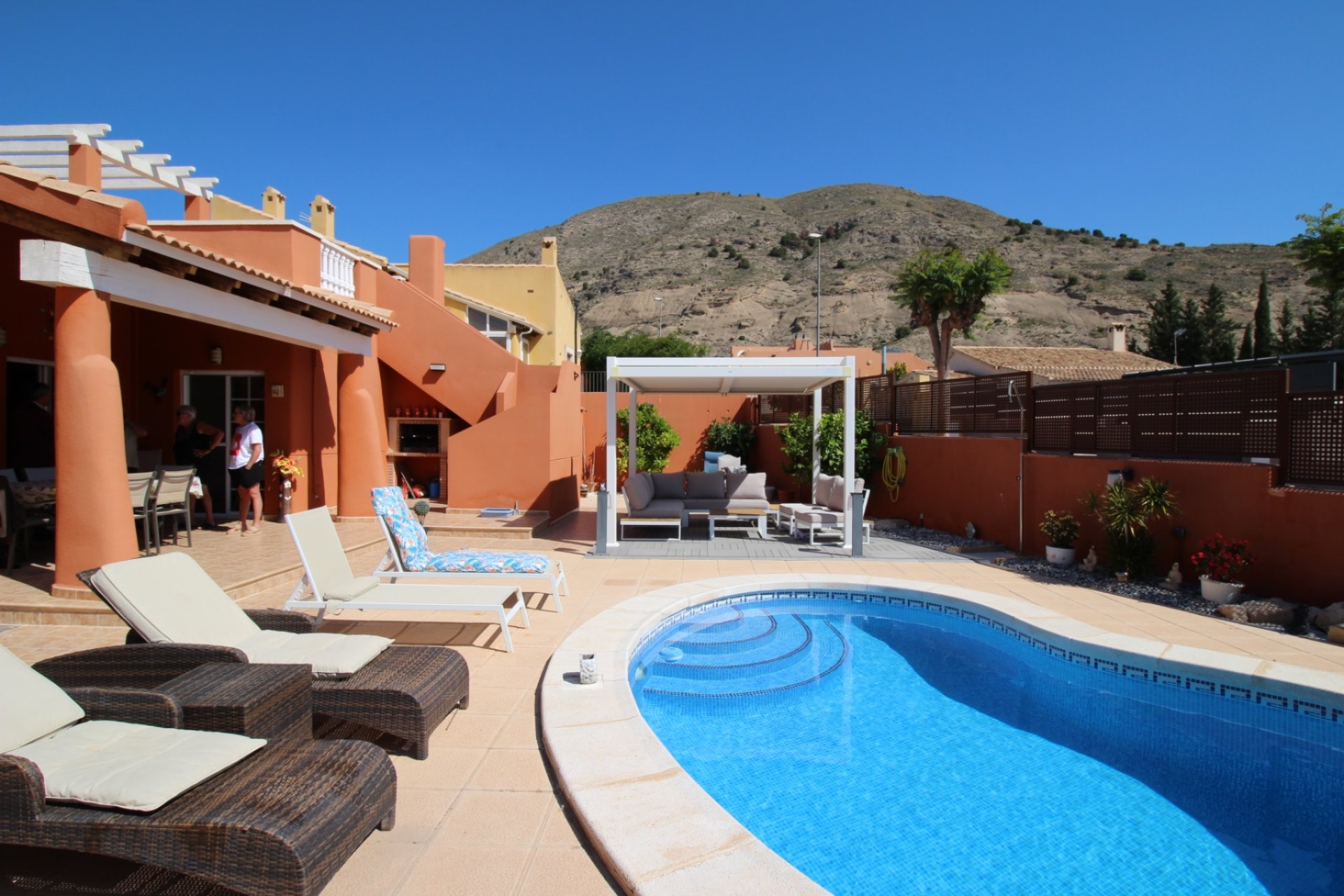 Revente - Villa -
Fortuna - Inland