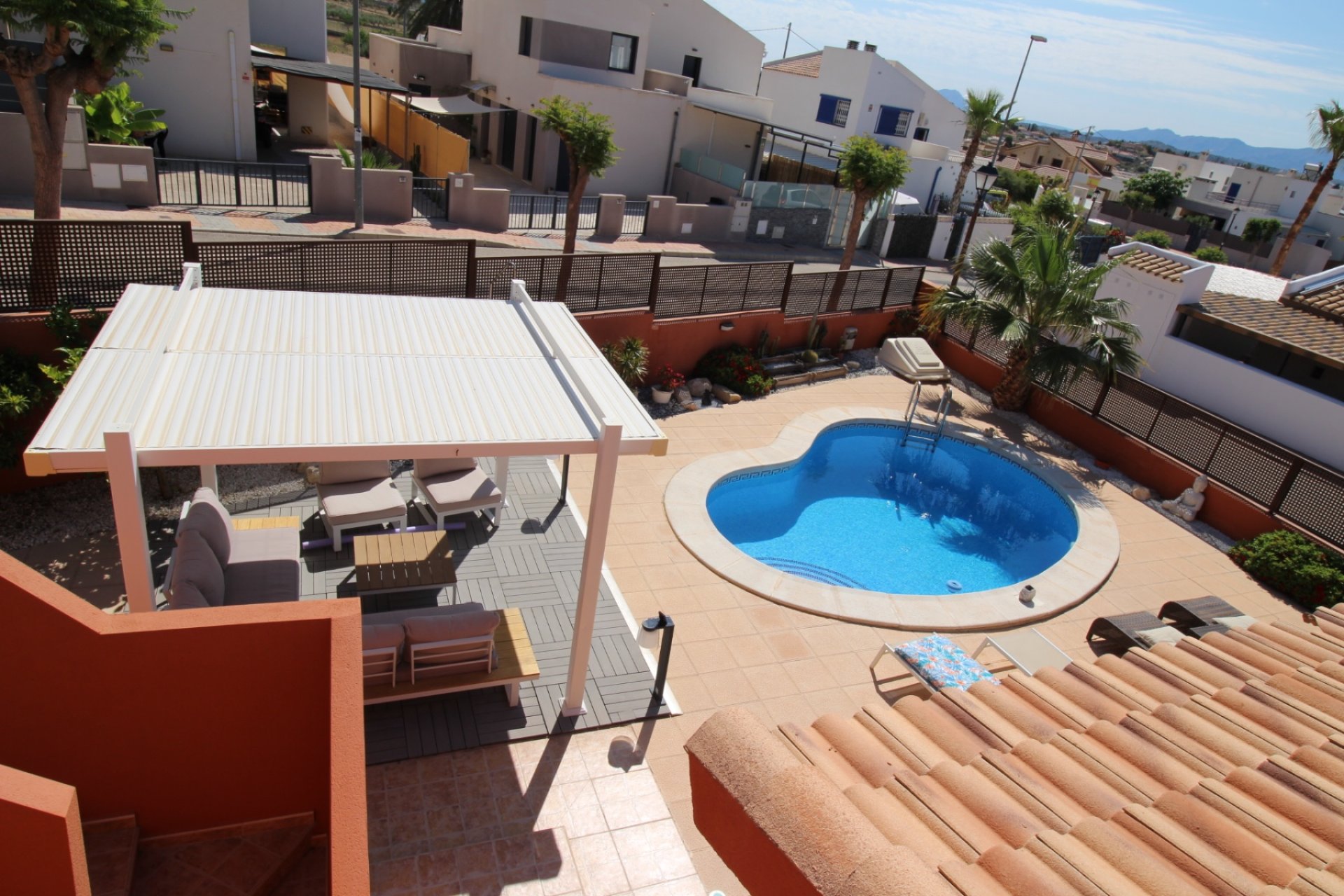 Revente - Villa -
Fortuna - Inland