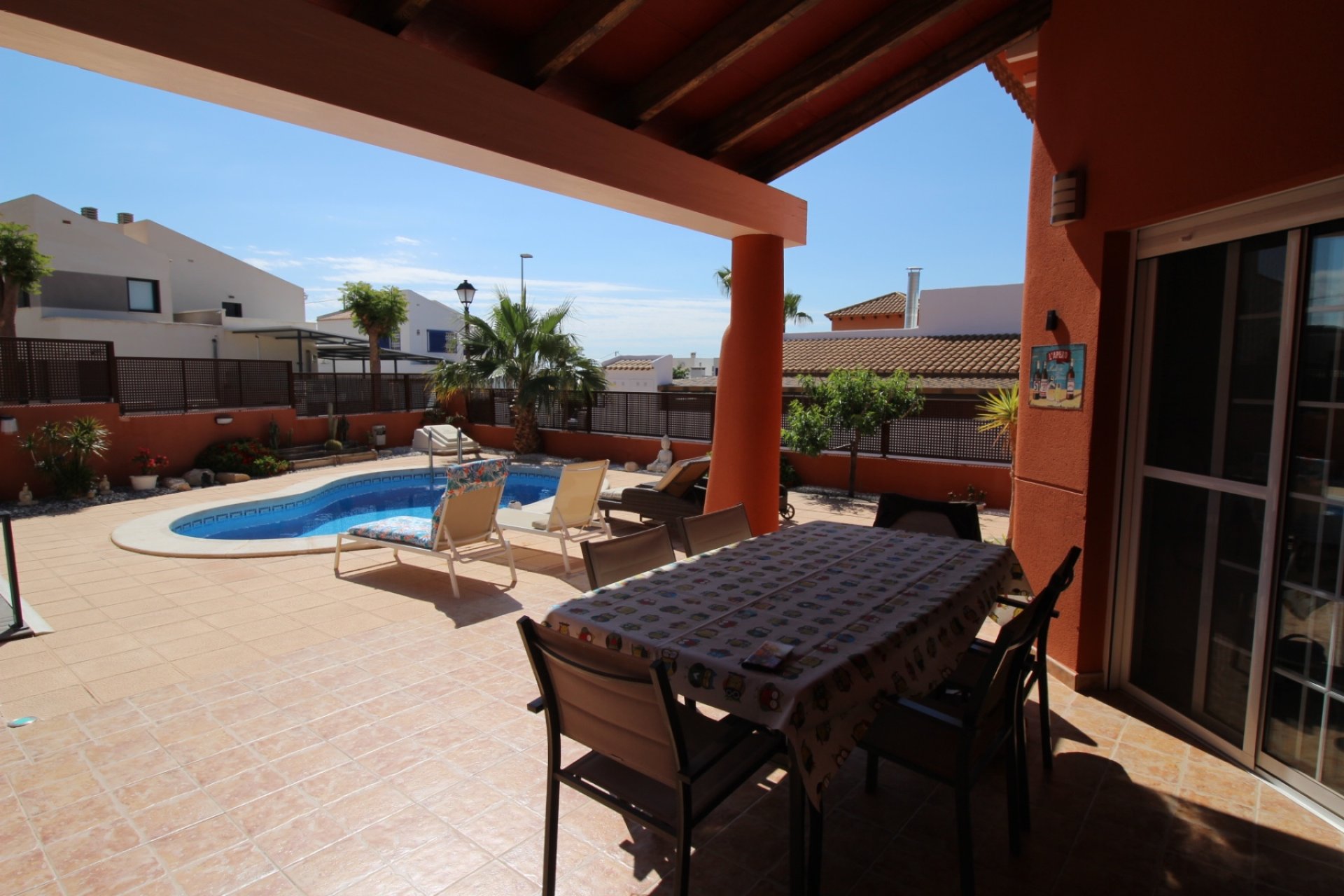 Revente - Villa -
Fortuna - Inland