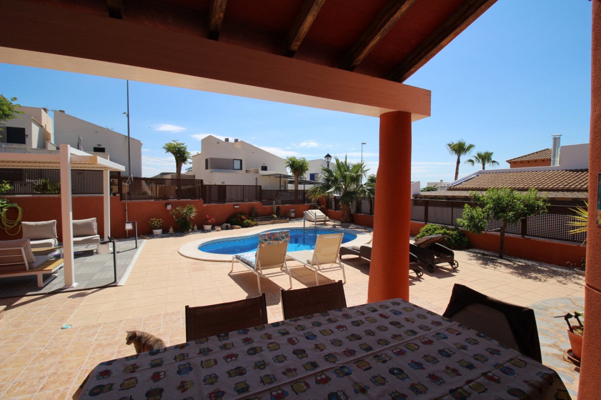 Revente - Villa -
Fortuna - Inland