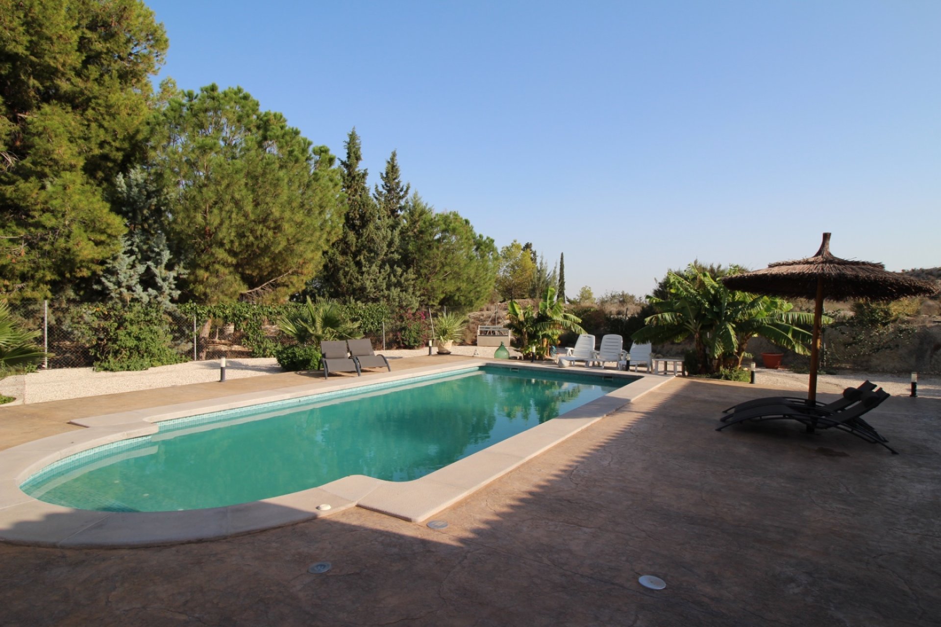Revente - Villa -
Fortuna - Inland