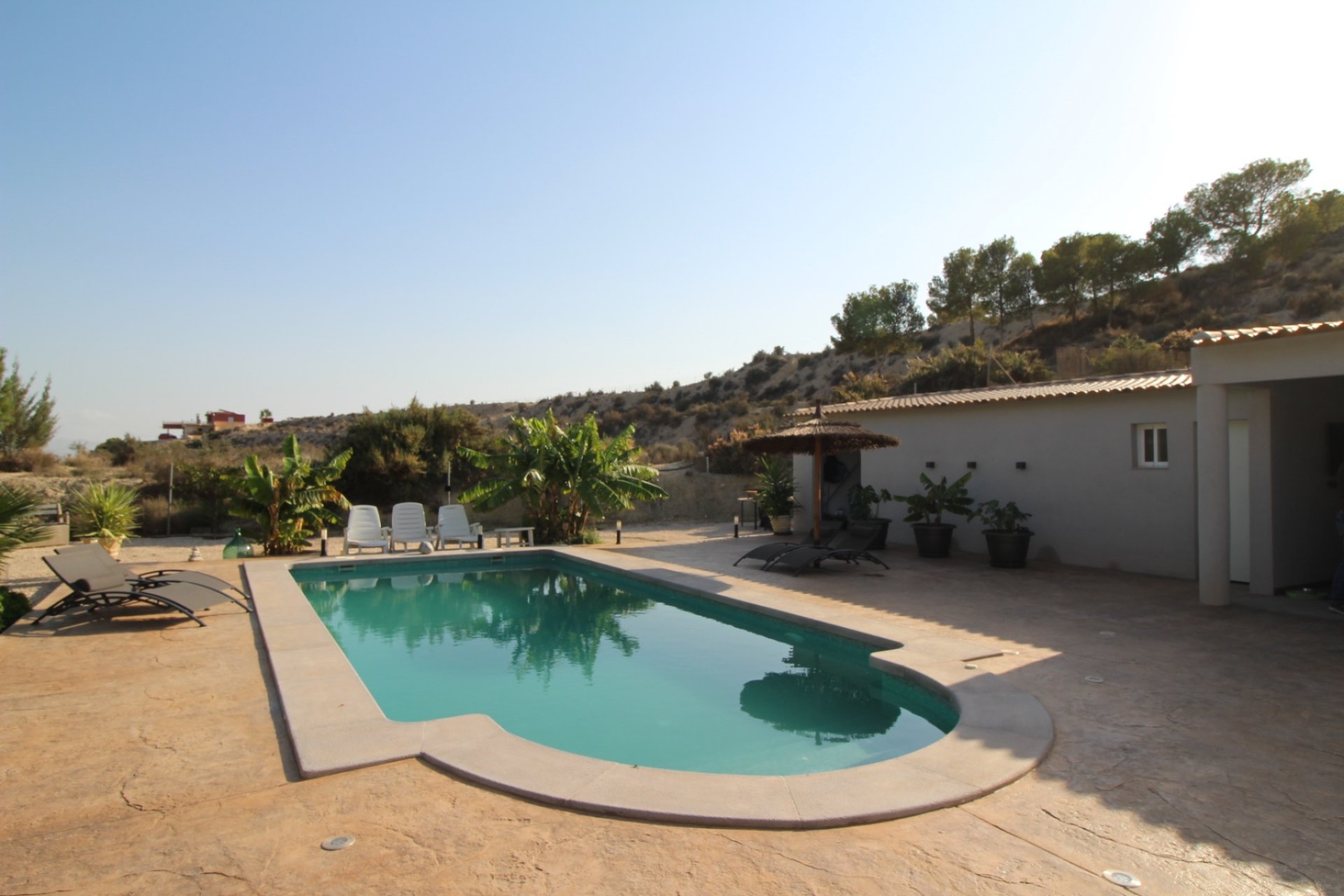 Revente - Villa -
Fortuna - Inland