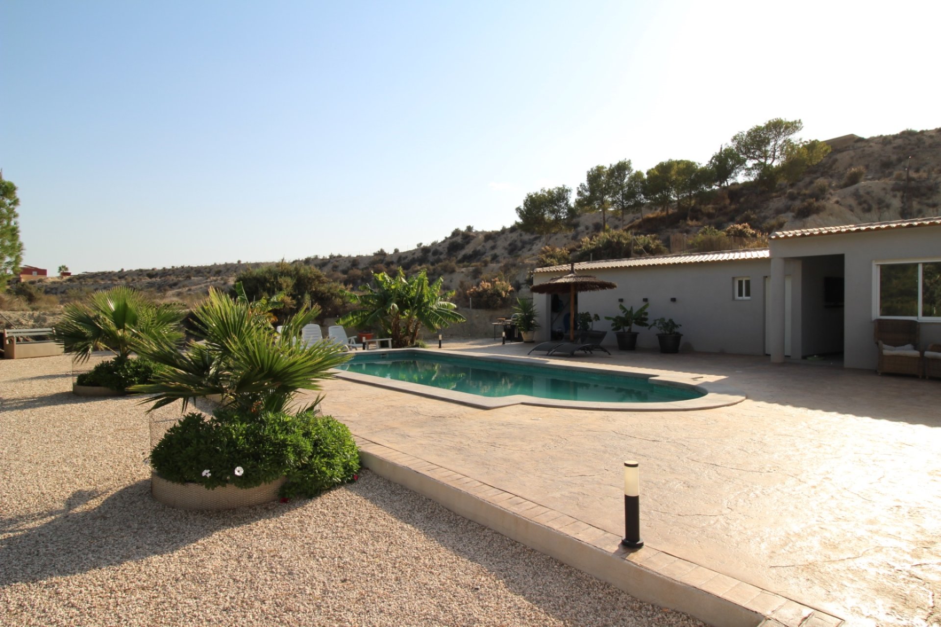 Revente - Villa -
Fortuna - Inland