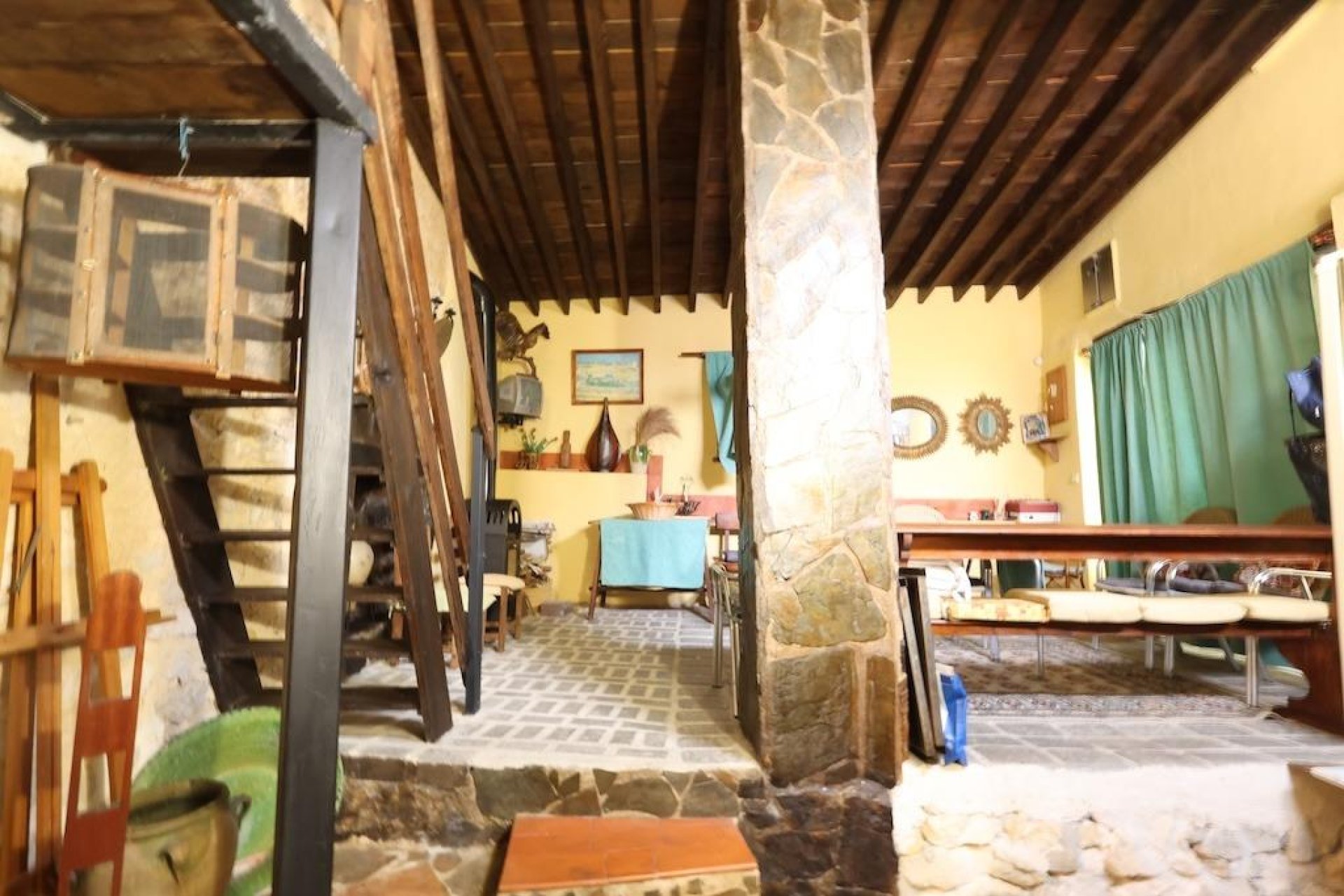 Revente - Villa -
Fortuna - Inland