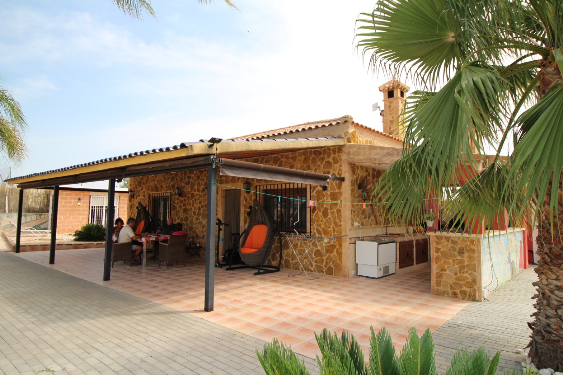 Revente - Villa -
Fortuna - Inland