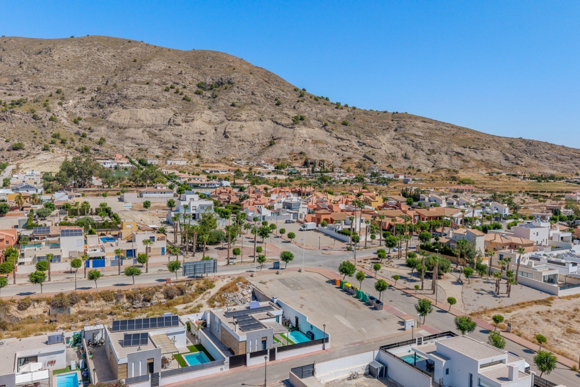 Revente - Villa -
Fortuna - Inland