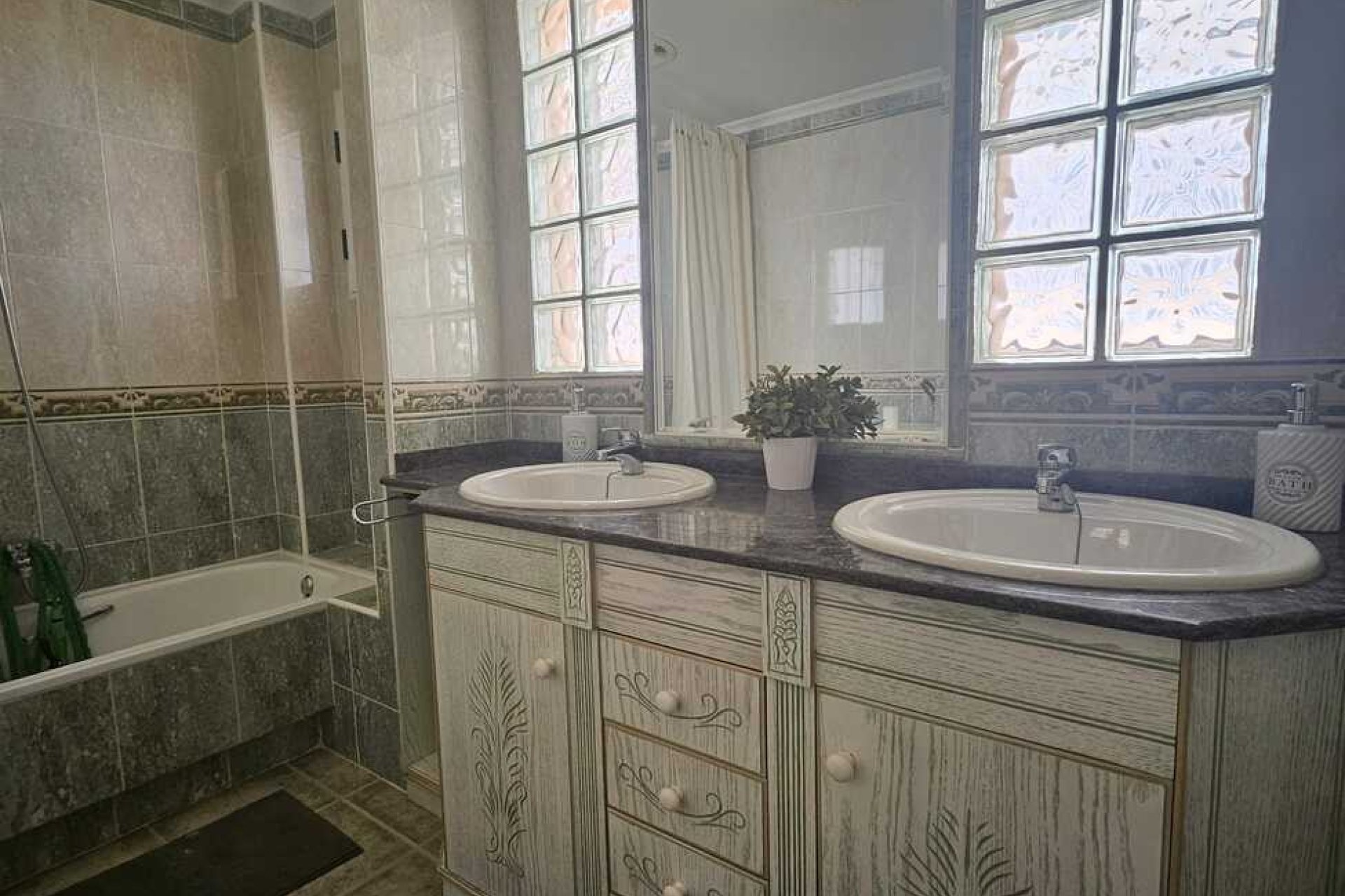 Revente - Villa -
Guardamar del Segura - Campomar