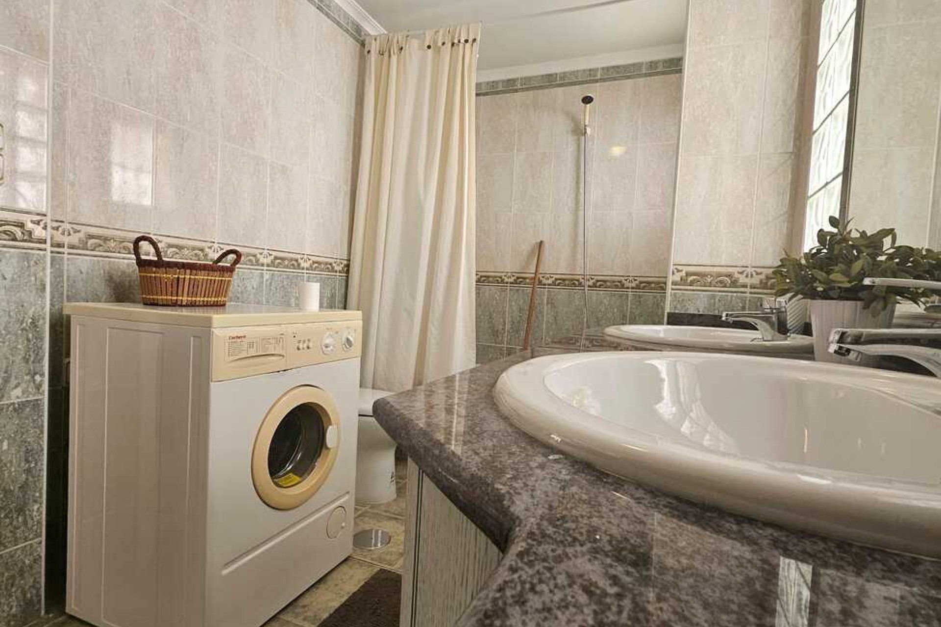 Revente - Villa -
Guardamar del Segura - Campomar