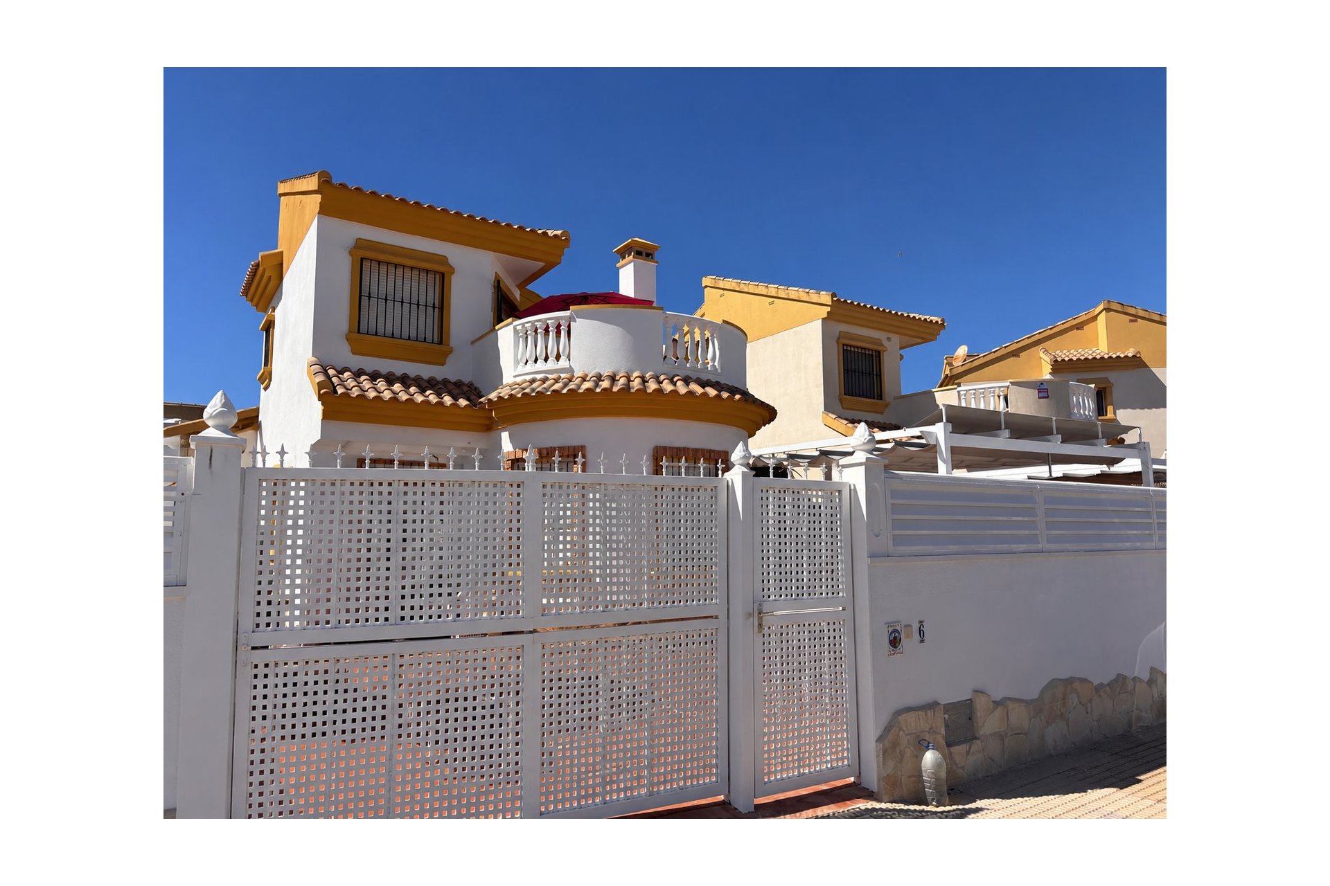 Revente - Villa -
Guardamar del Segura - Costa Blanca
