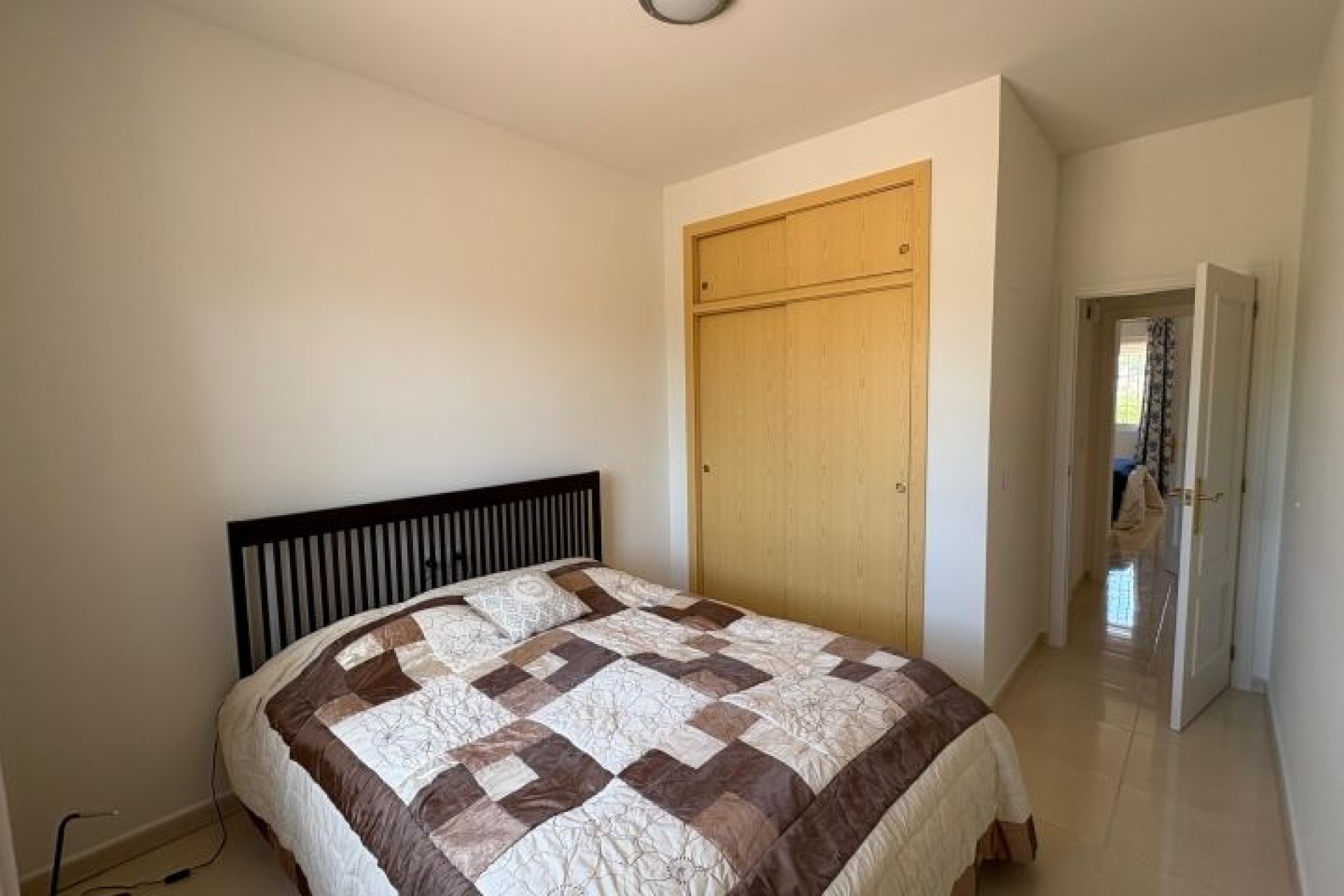 Revente - Villa -
Hondón de las Nieves - Inland