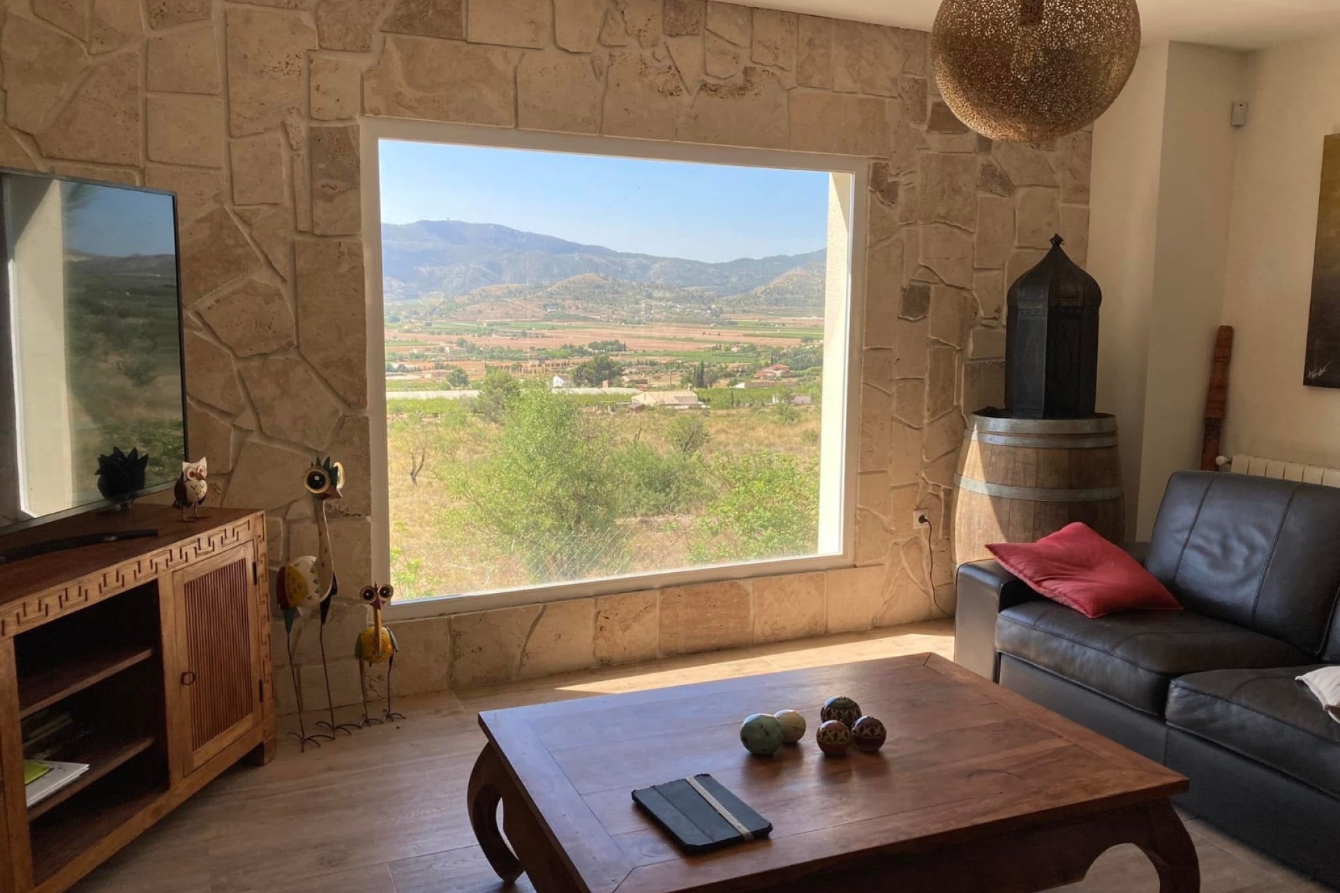 Revente - Villa -
Hondón de las Nieves - Inland